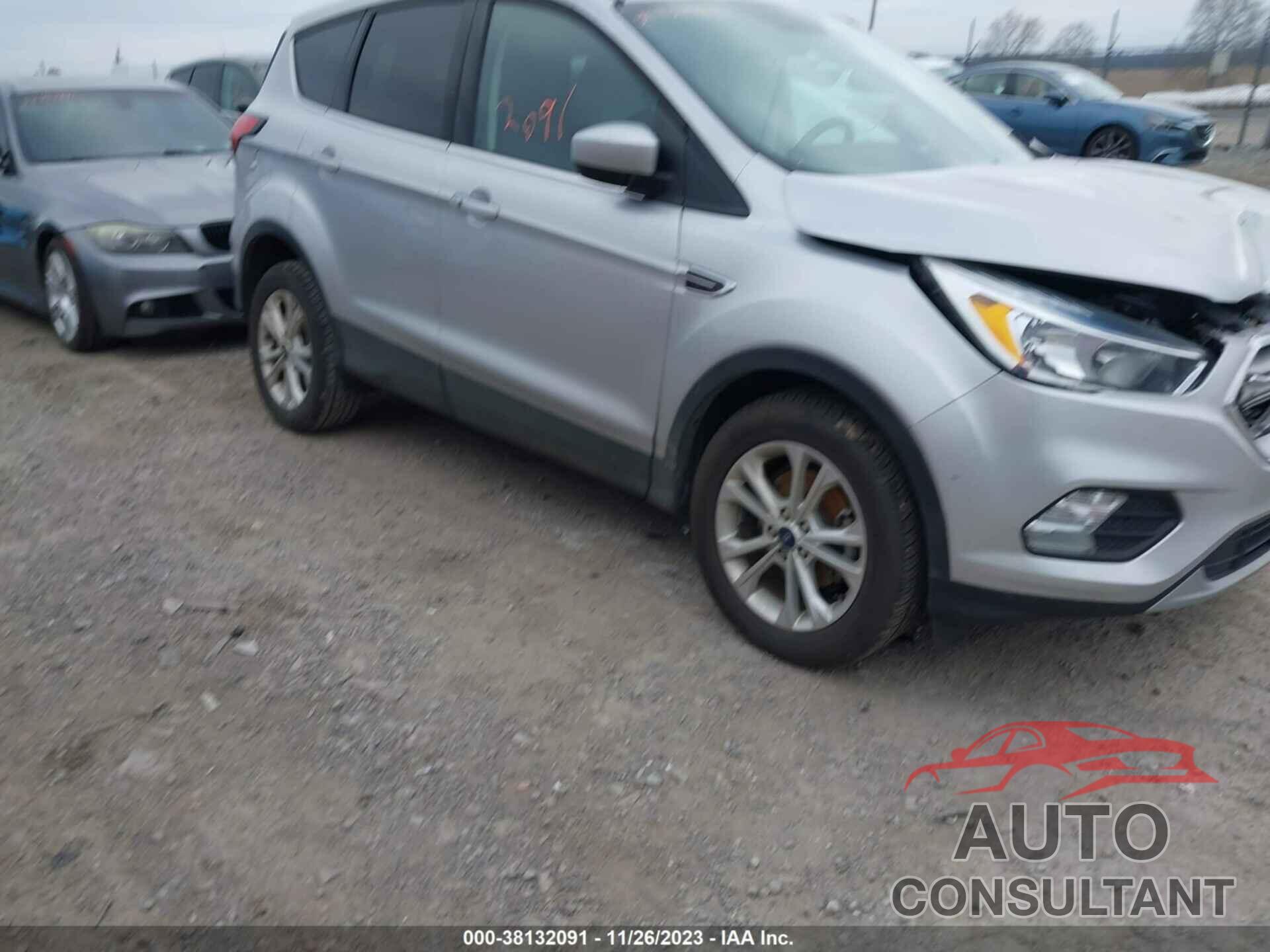 FORD ESCAPE 2019 - 1FMCU0GD8KUA17310