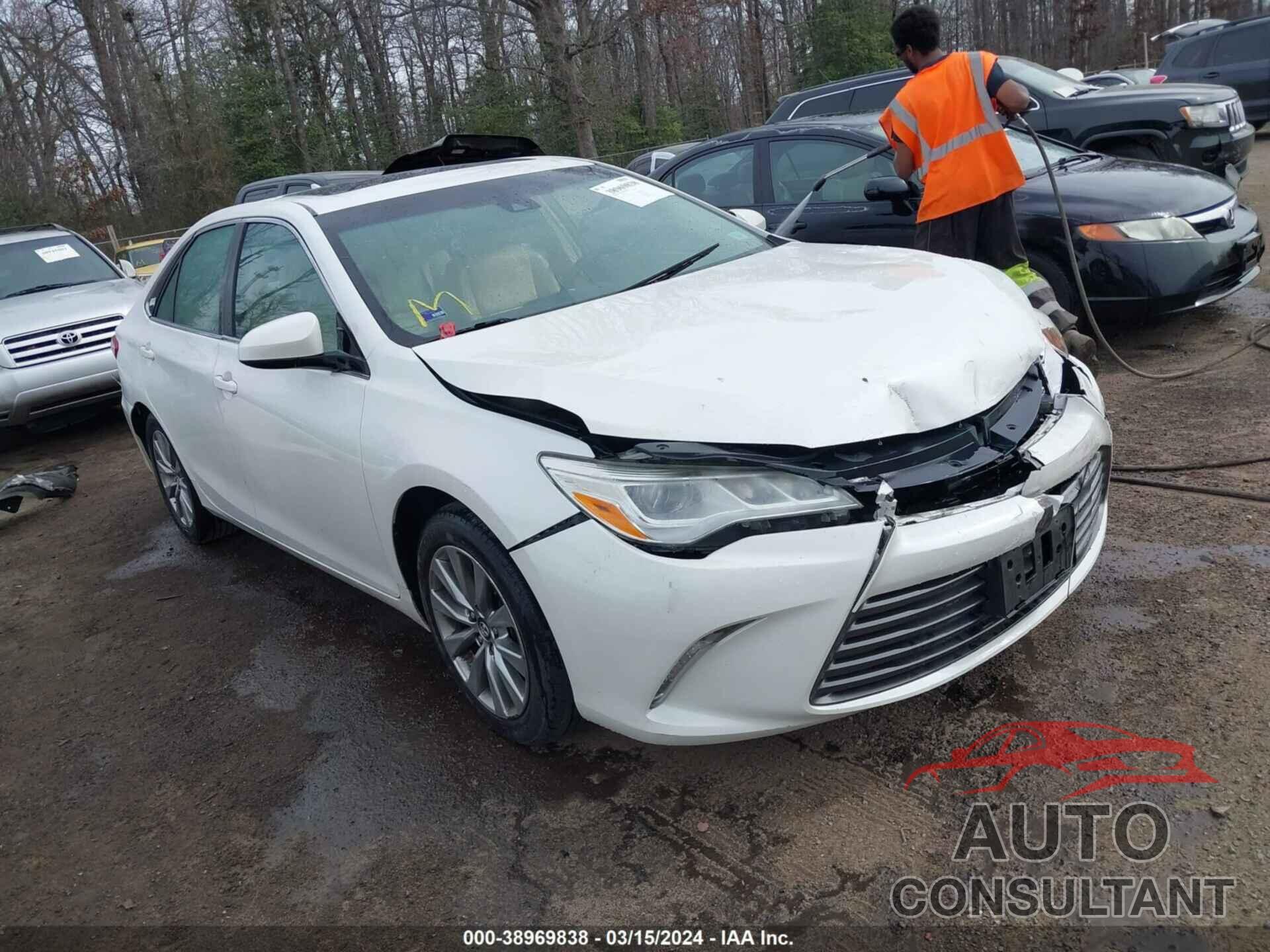 TOYOTA CAMRY 2016 - 4T1BK1FK2GU575717
