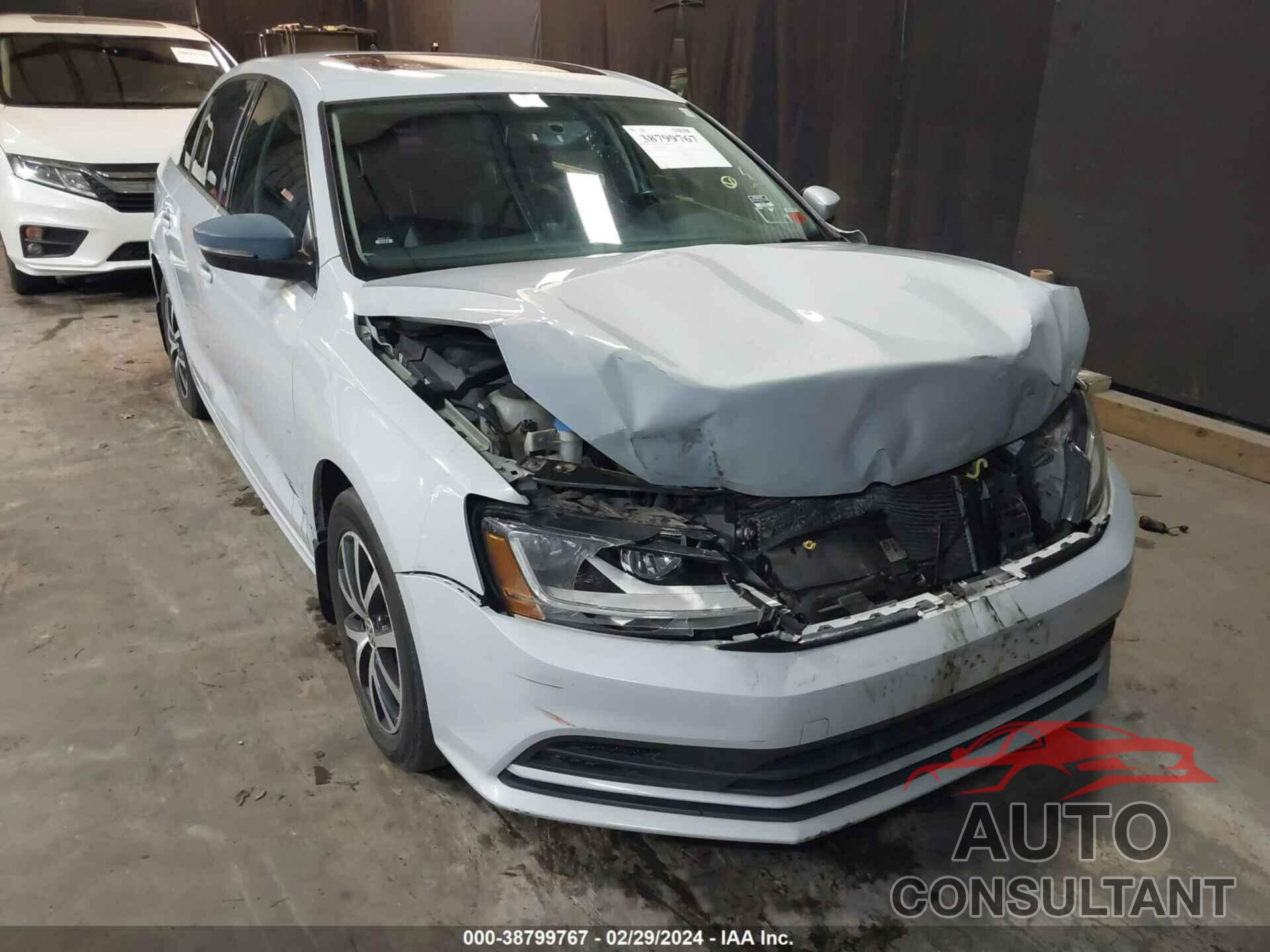 VOLKSWAGEN JETTA 2017 - 3VWB67AJ5HM254266