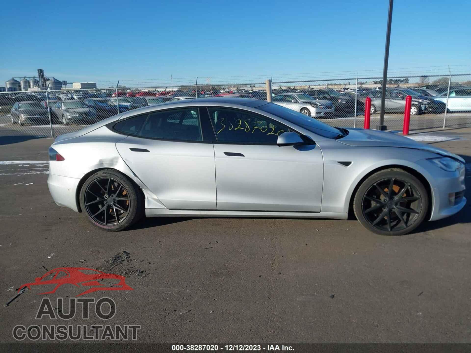 TESLA MODEL S 2016 - 5YJSA1E11GF151440