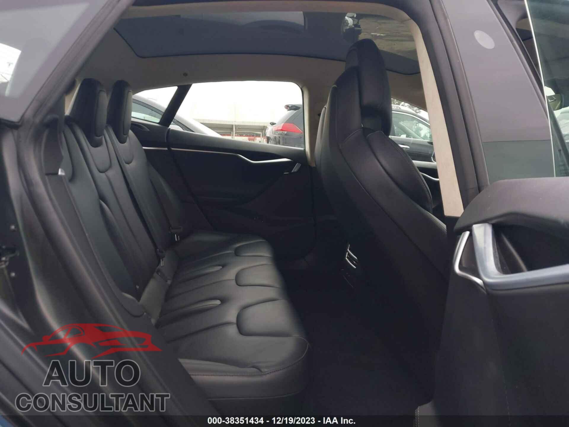 TESLA MODEL S 2017 - 5YJSA1E21HF186523
