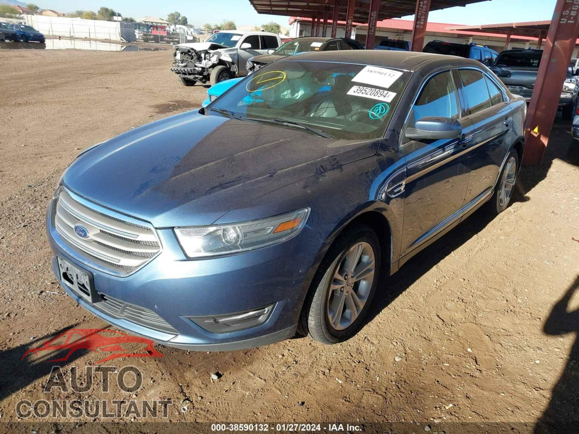 FORD TAURUS 2018 - 1FAHP2E86JG118772