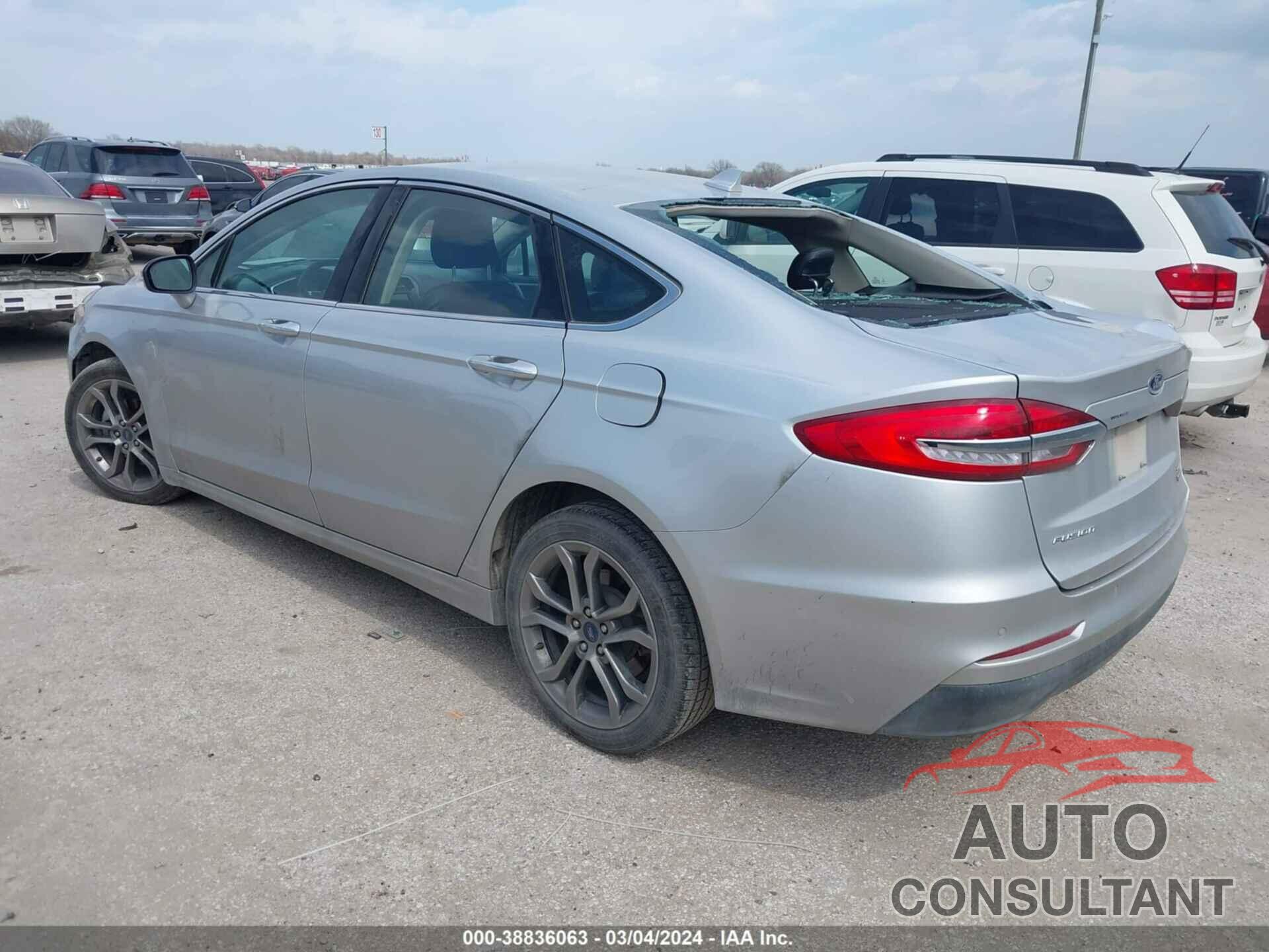 FORD FUSION 2019 - 3FA6P0CD2KR150897