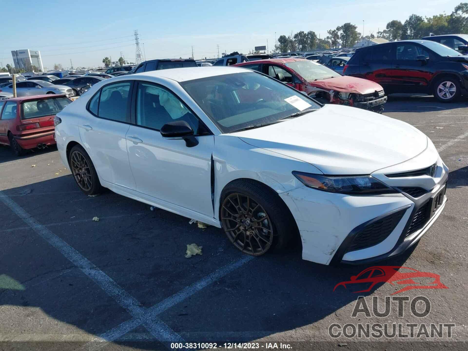 TOYOTA CAMRY 2023 - 4T1G11AK0PU115441