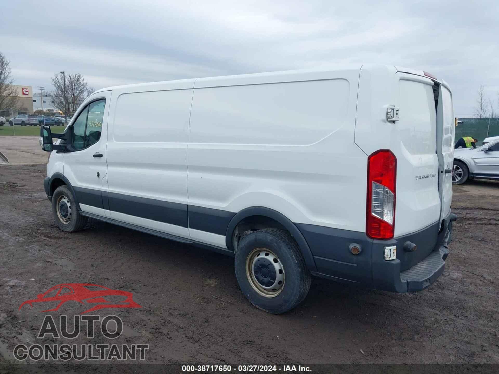 FORD TRANSIT-250 2017 - 1FTYR2YM3HKB42693