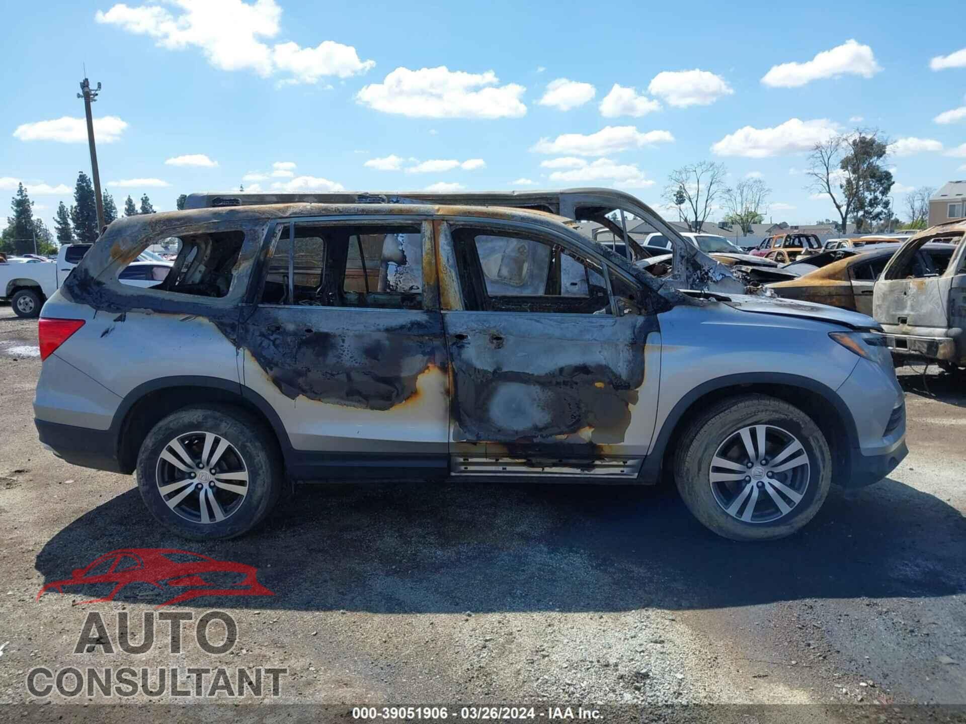 HONDA PILOT 2017 - 5FNYF5H32HB002729