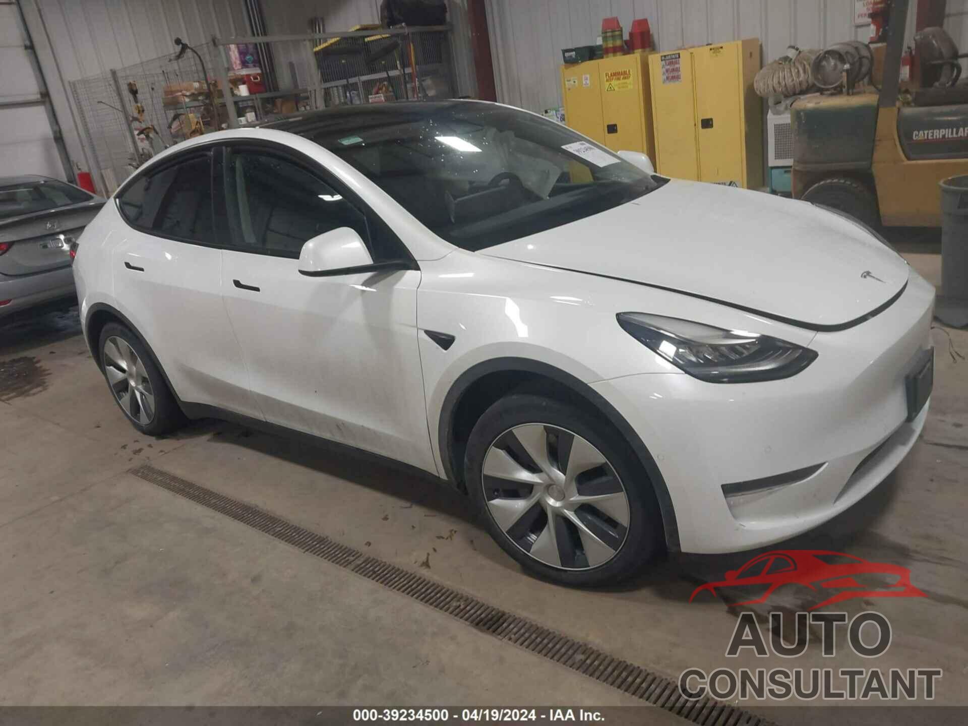 TESLA MODEL Y 2020 - 5YJYGDEE5LF015397