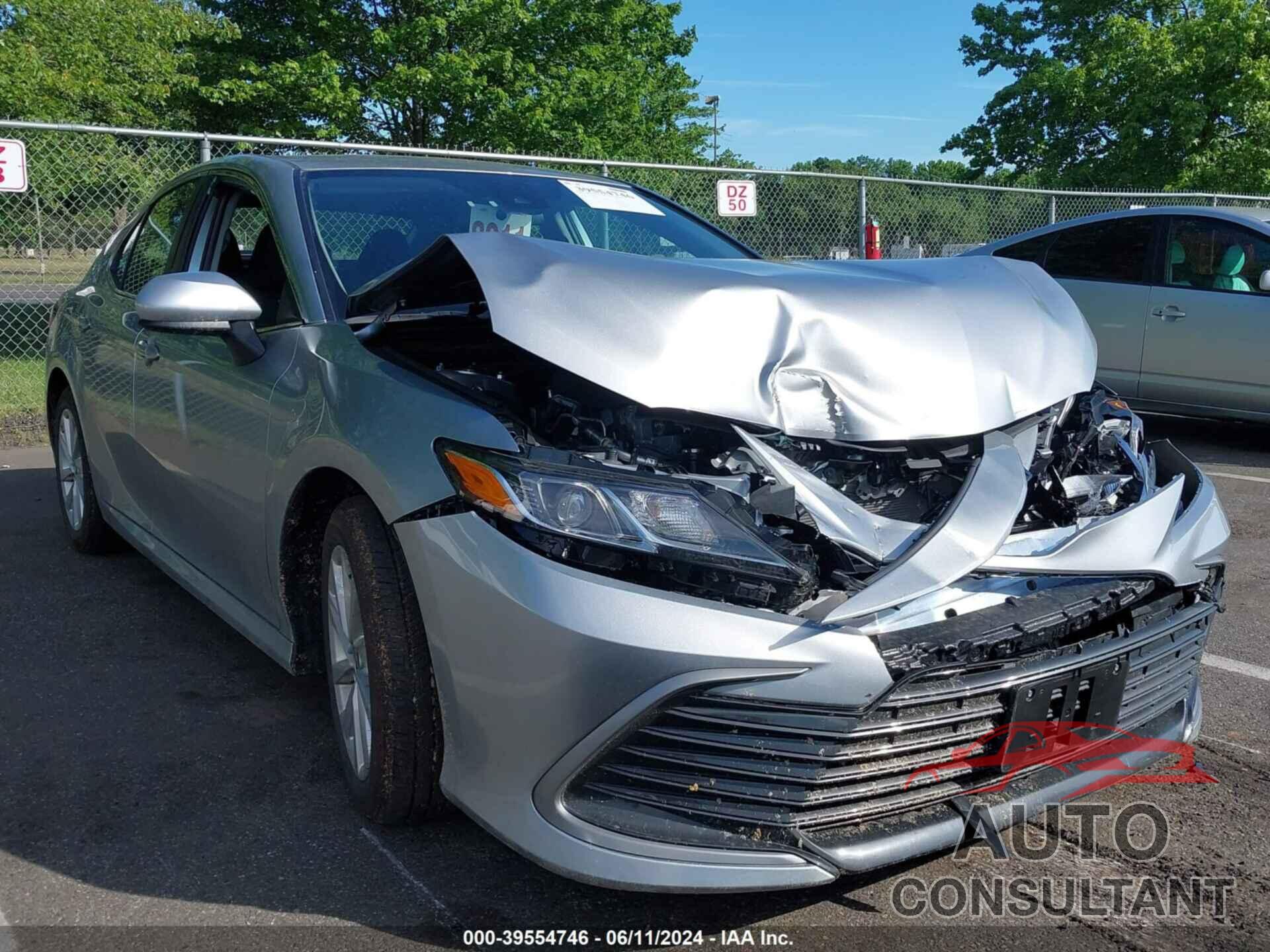 TOYOTA CAMRY 2024 - 4T1C11AK1RU890767