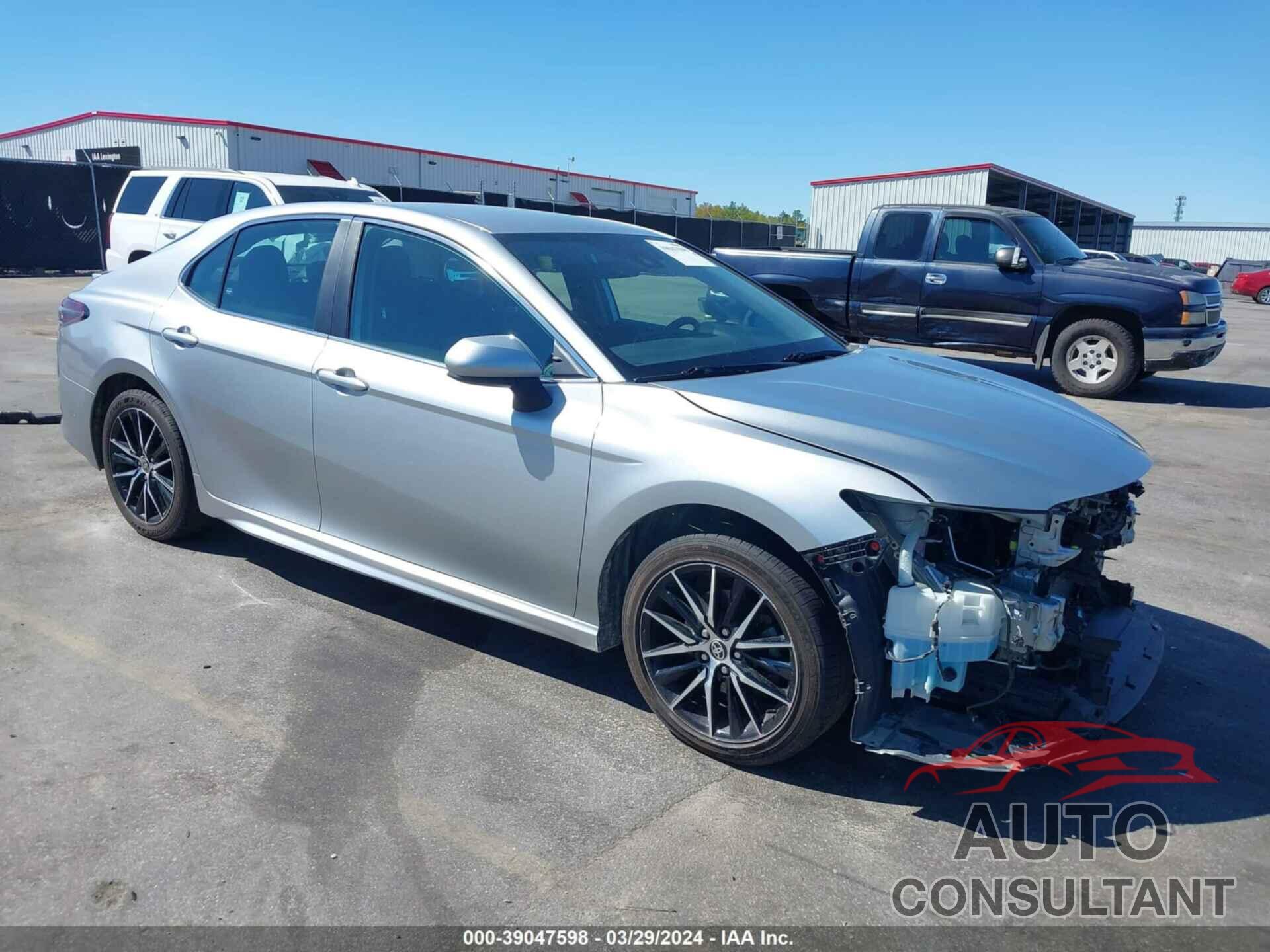 TOYOTA CAMRY 2021 - 4T1G11AKXMU411790