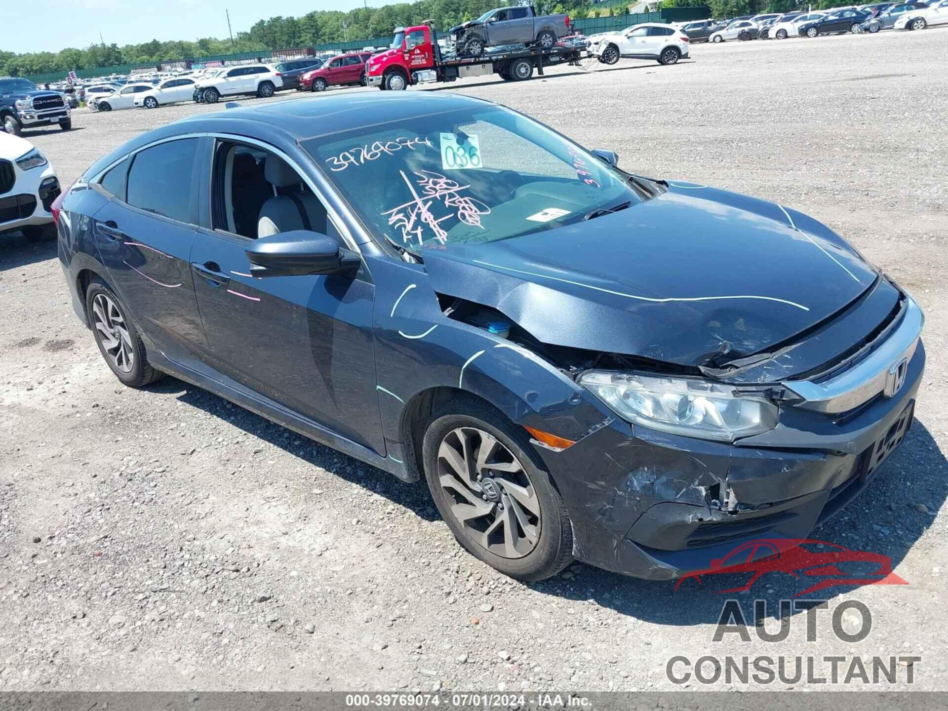 HONDA CIVIC 2018 - 2HGFC2F73JH585303