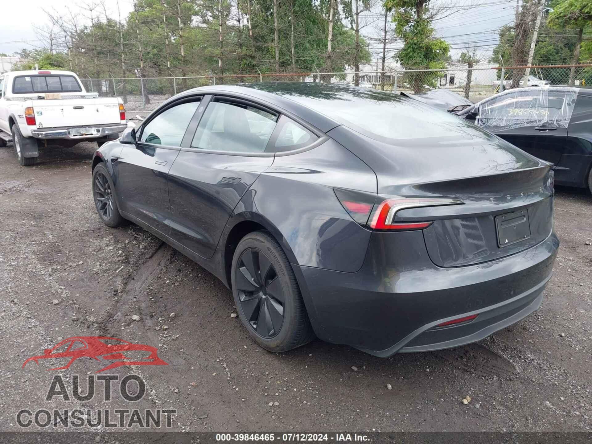 TESLA MODEL 3 2024 - 5YJ3E1EA4RF726982