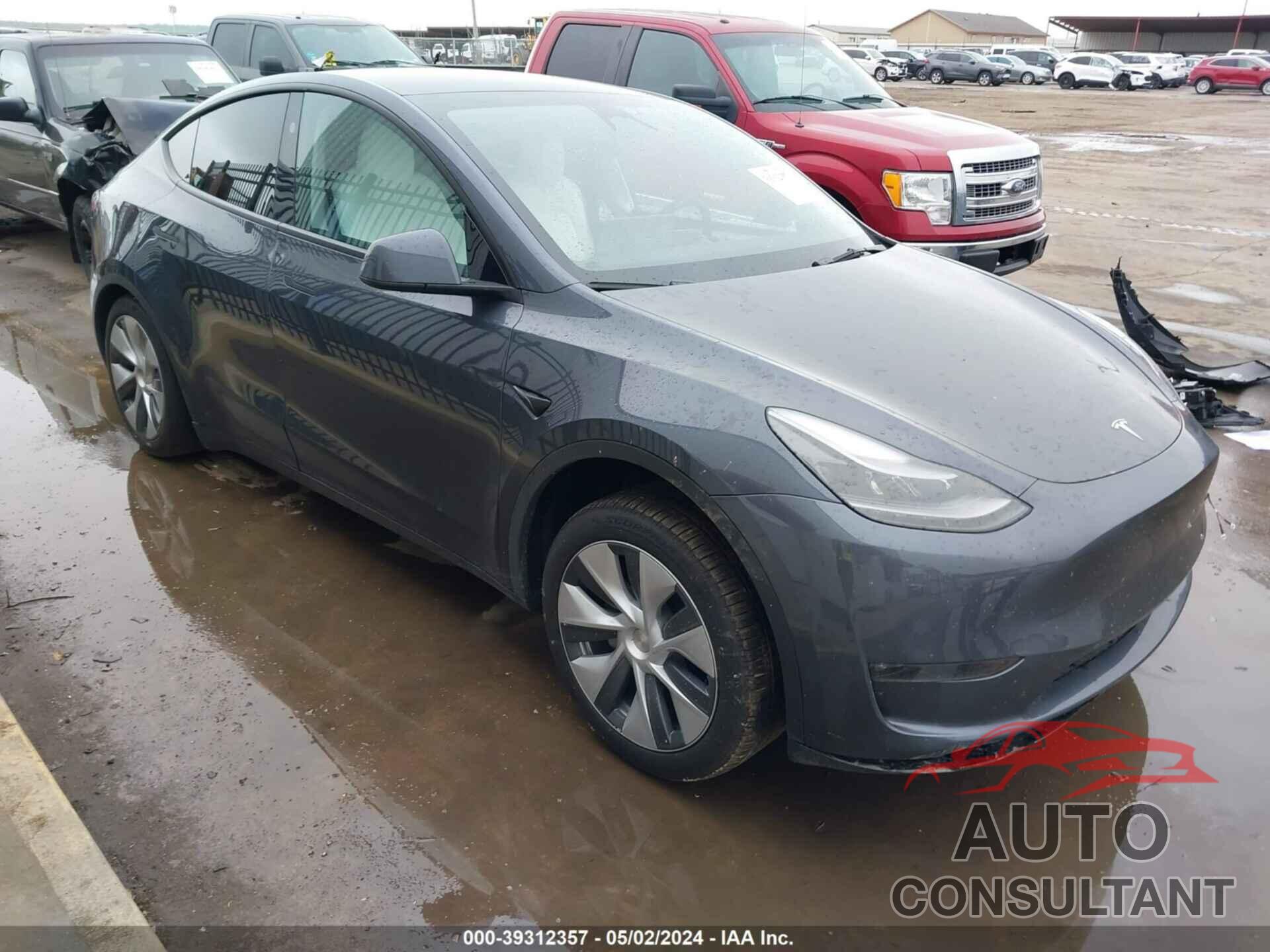 TESLA MODEL Y 2023 - 7SAYGDEE0PA208319