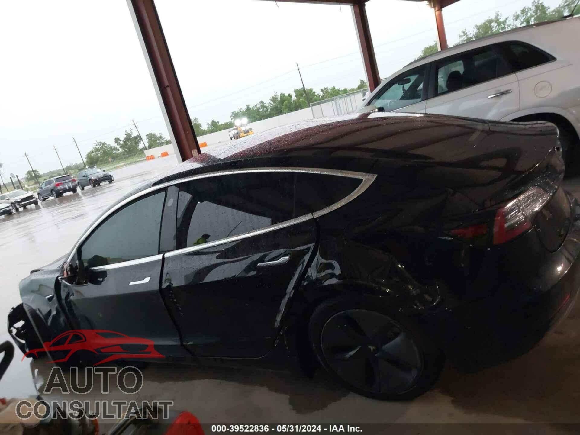 TESLA MODEL 3 2018 - 5YJ3E1EA2JF157473