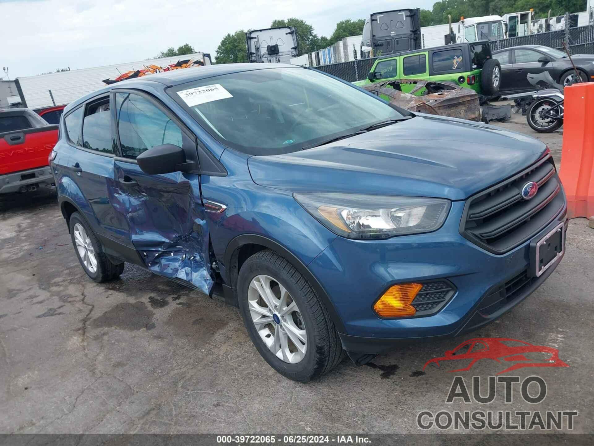 FORD ESCAPE 2018 - 1FMCU0F77JUC06914