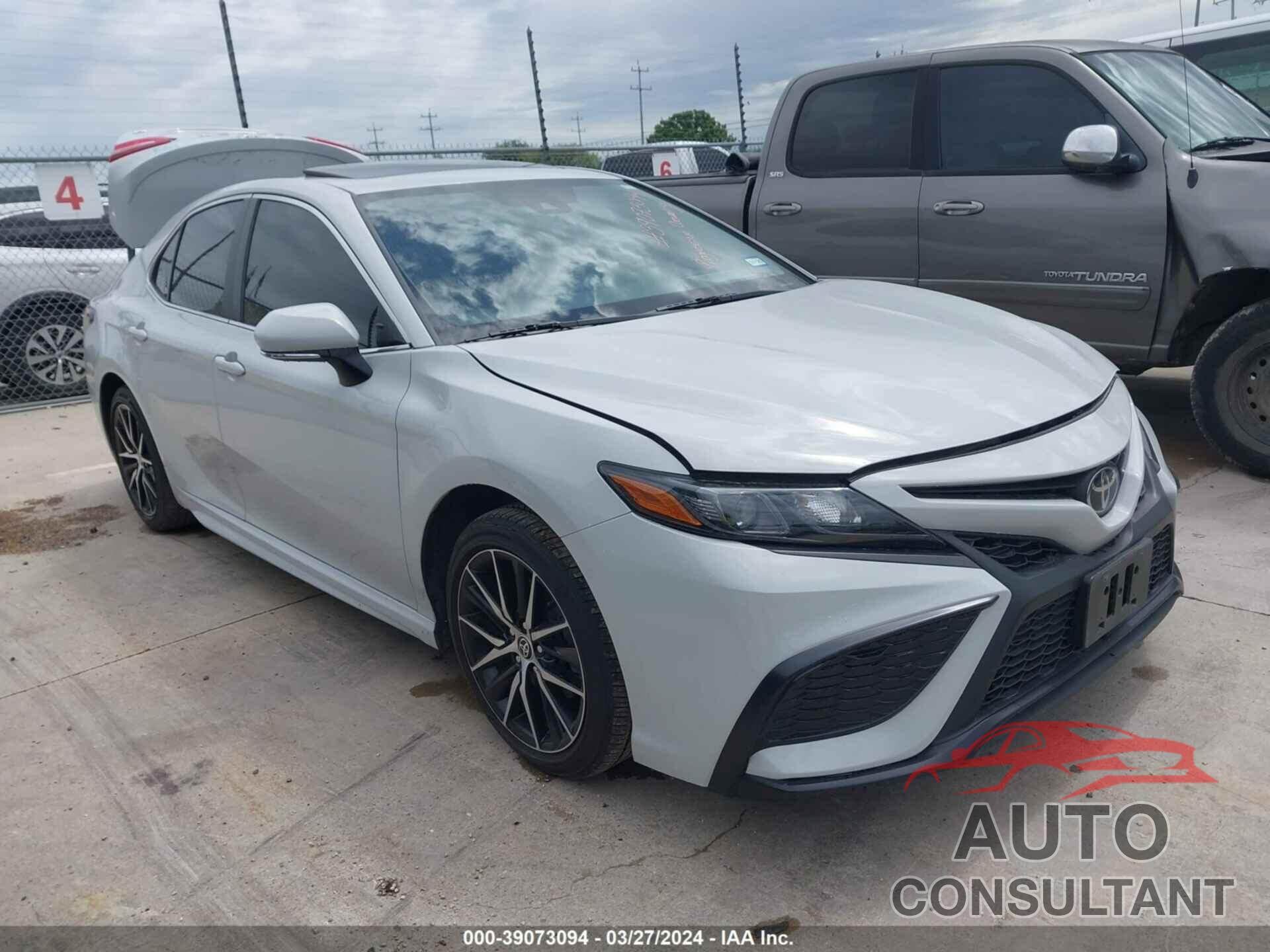 TOYOTA CAMRY 2022 - 4T1T11AK6NU005019