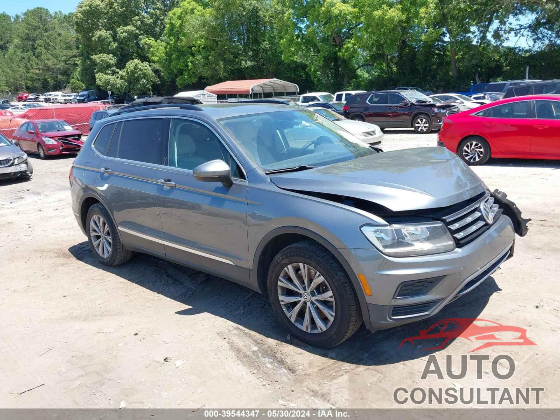 VOLKSWAGEN TIGUAN 2018 - 3VV3B7AX2JM178441