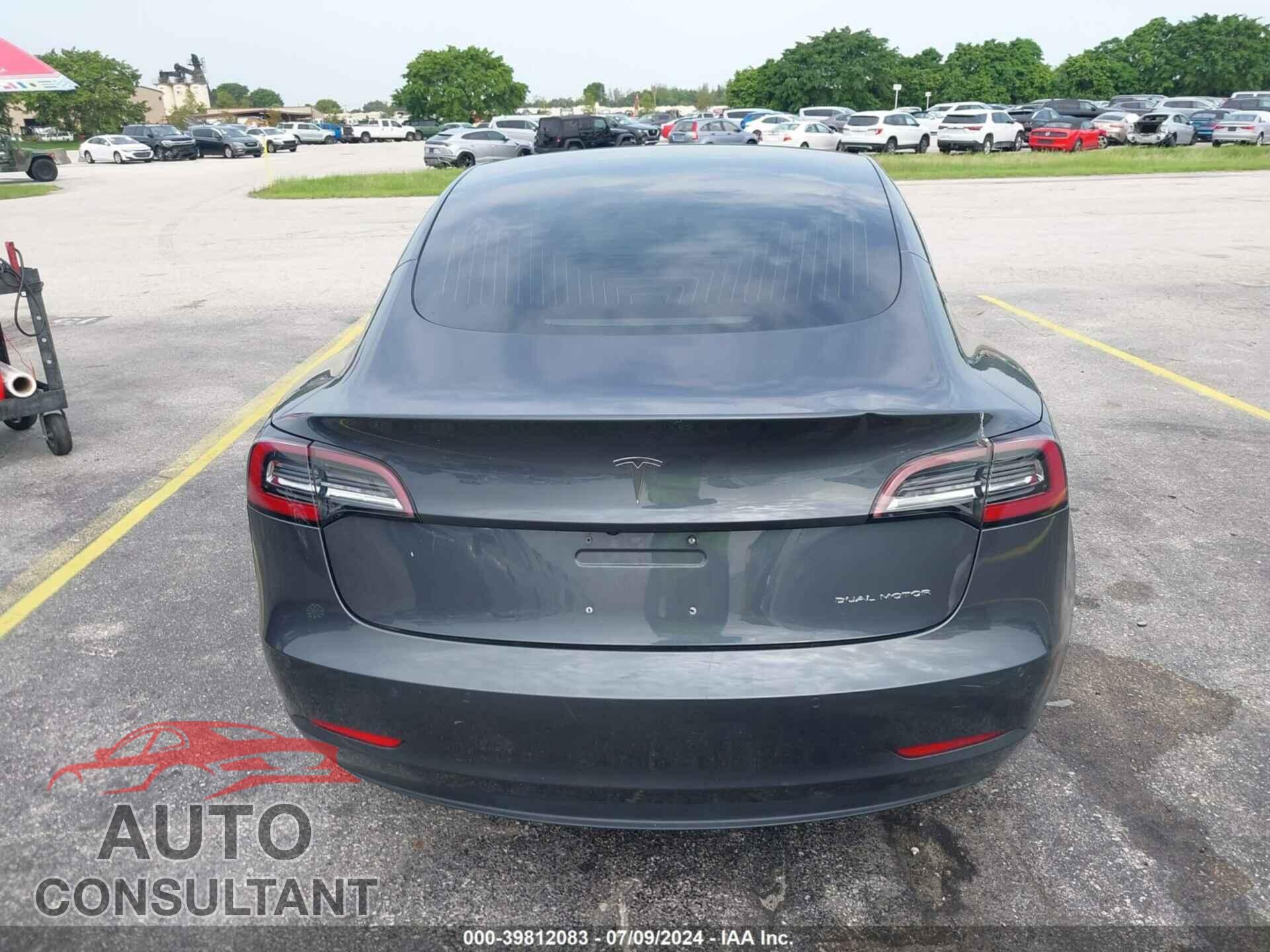 TESLA MODEL 3 2018 - 5YJ3E1EB0JF069840