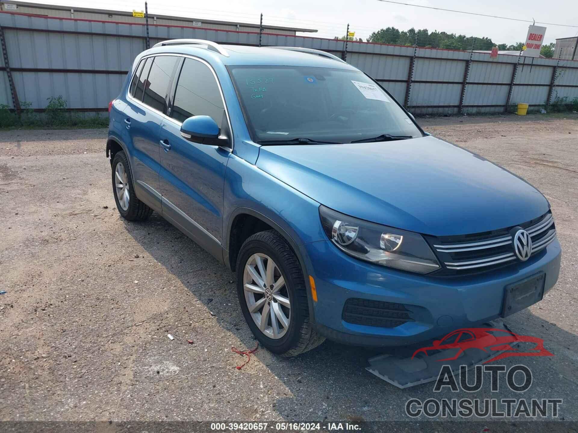 VOLKSWAGEN TIGUAN 2017 - WVGRV7AXXHK016697