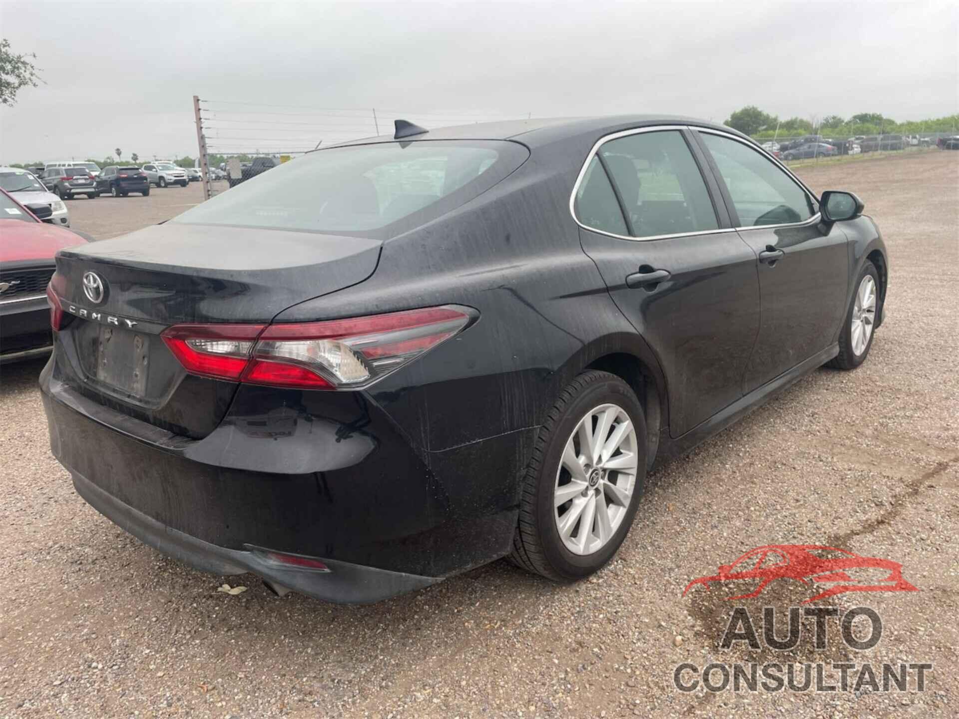 TOYOTA CAMRY 2021 - 4T1C11AK7MU602324