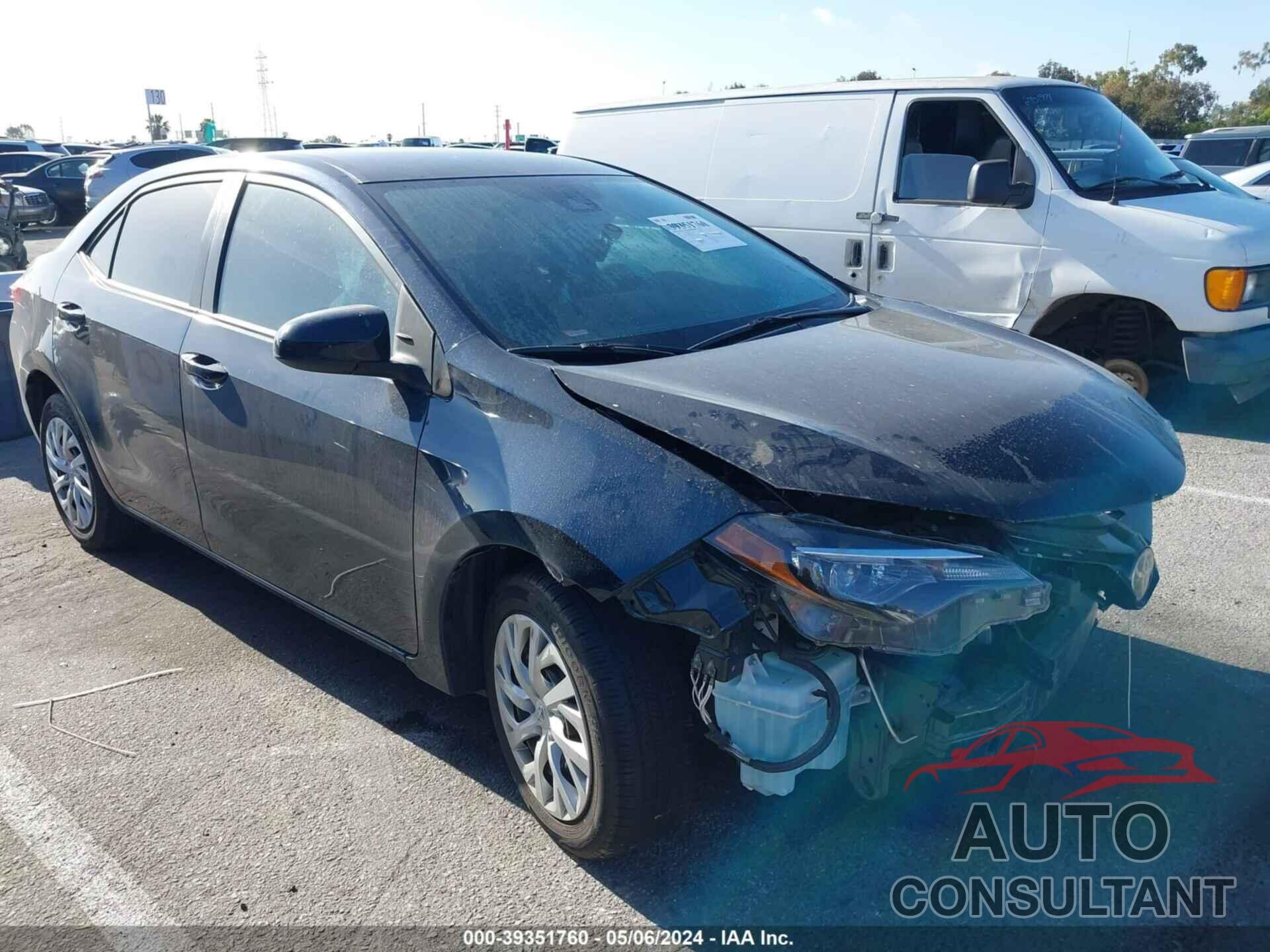 TOYOTA COROLLA 2018 - 5YFBURHE0JP844015