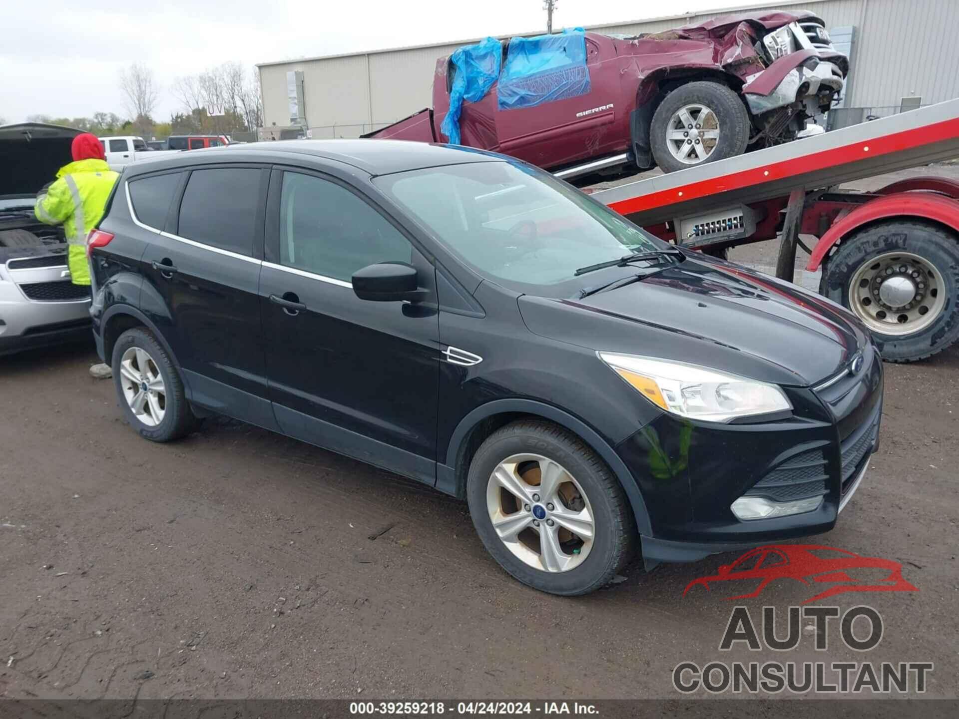 FORD ESCAPE 2016 - 1FMCU0GX2GUC02020