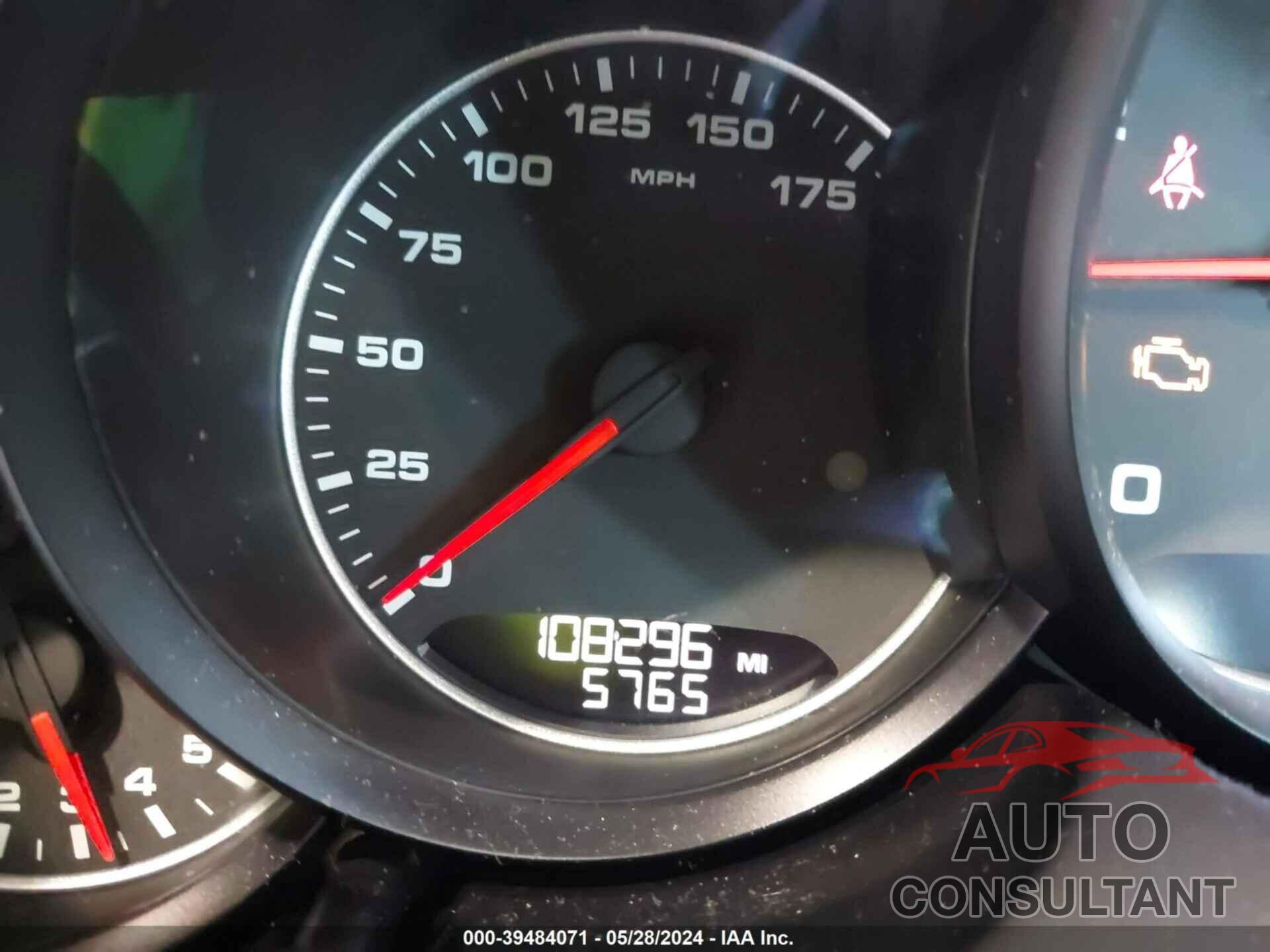 PORSCHE CAYENNE 2016 - WP1AA2A23GKA15781