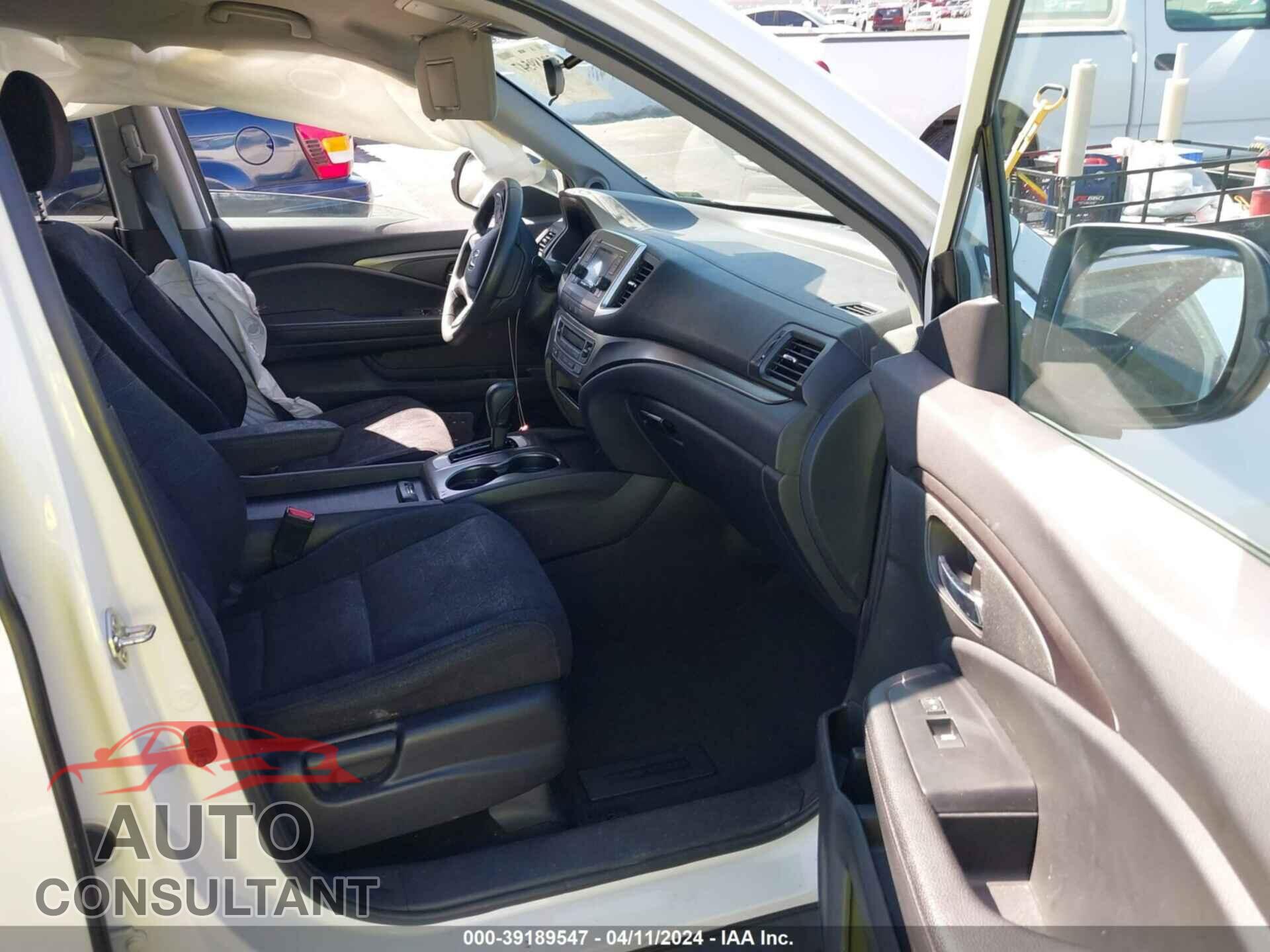 HONDA PILOT 2019 - 5FNYF5H16KB040065