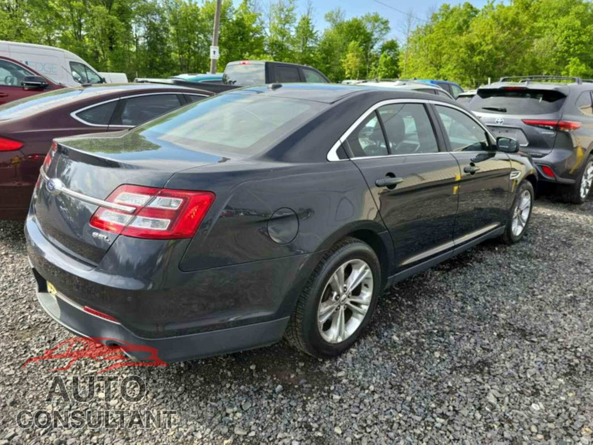 FORD TAURUS 2017 - 1FAHP2E85HG121463