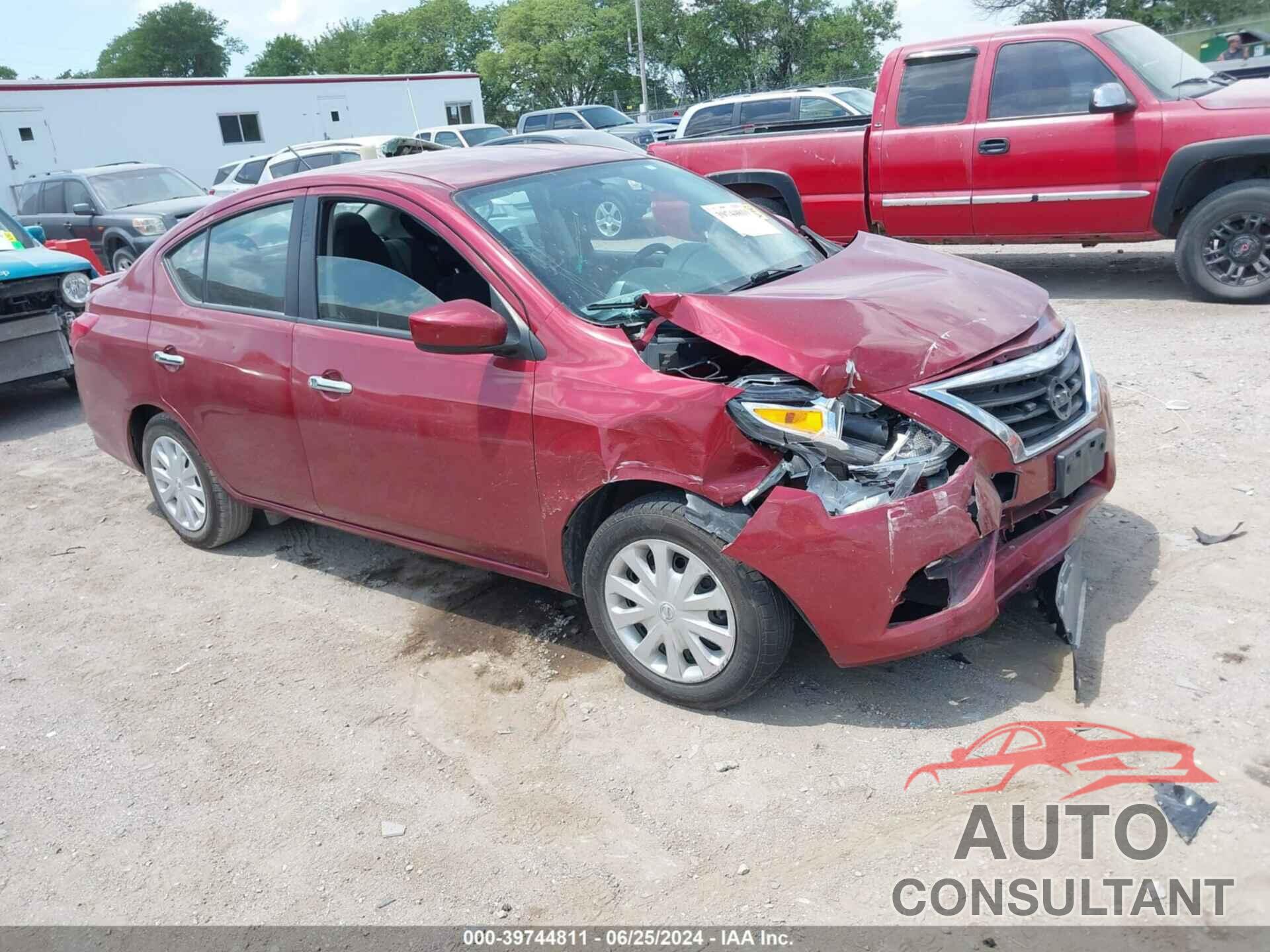 NISSAN VERSA 2019 - 3N1CN7AP2KL861823