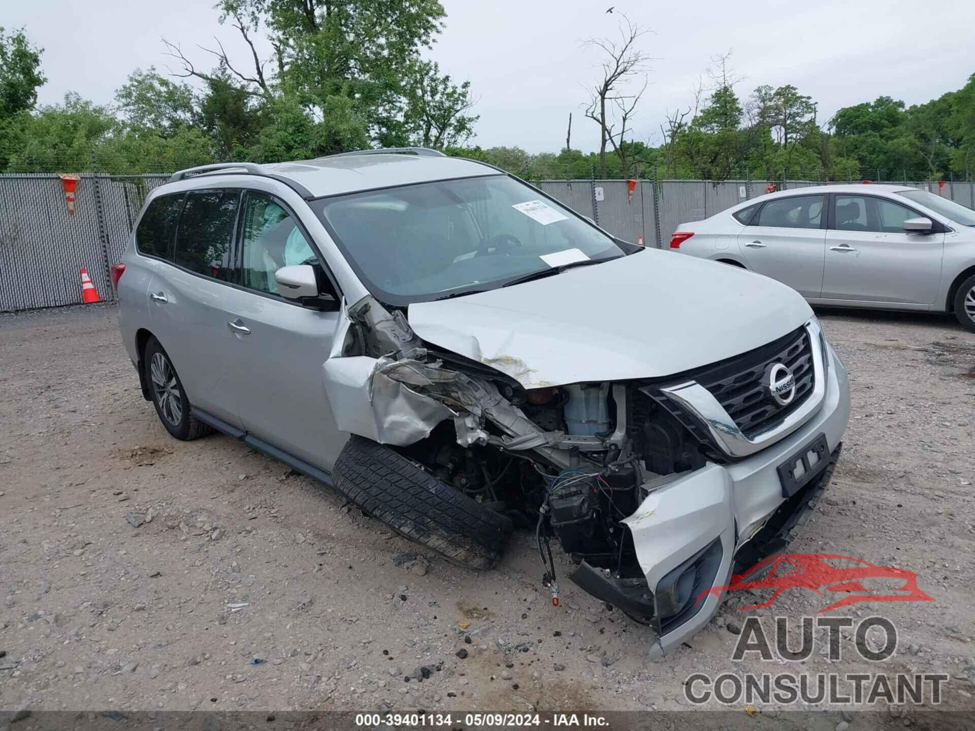 NISSAN PATHFINDER 2018 - 5N1DR2MM7JC658149