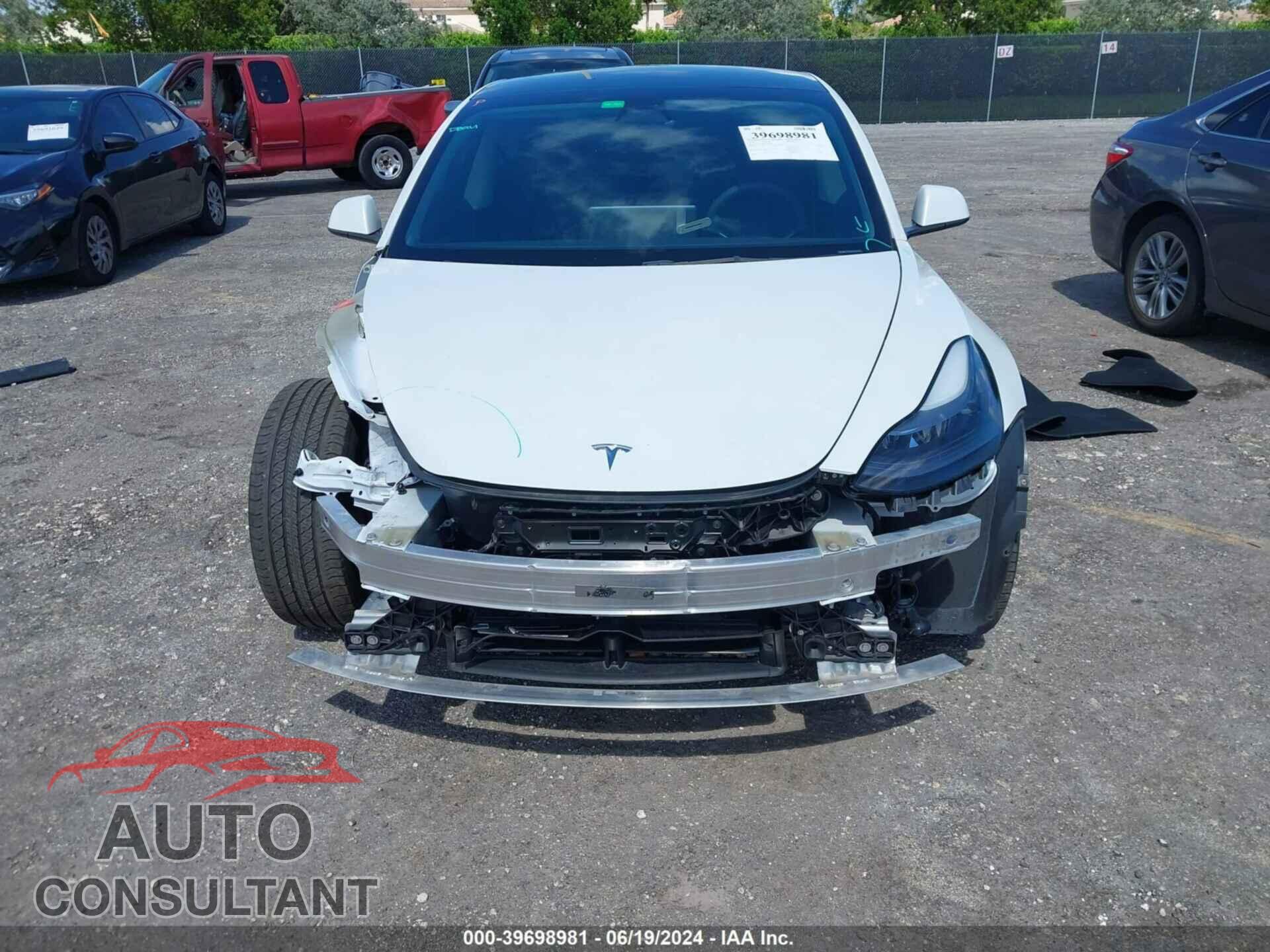 TESLA MODEL 3 2022 - 5YJ3E1EB0NF165490