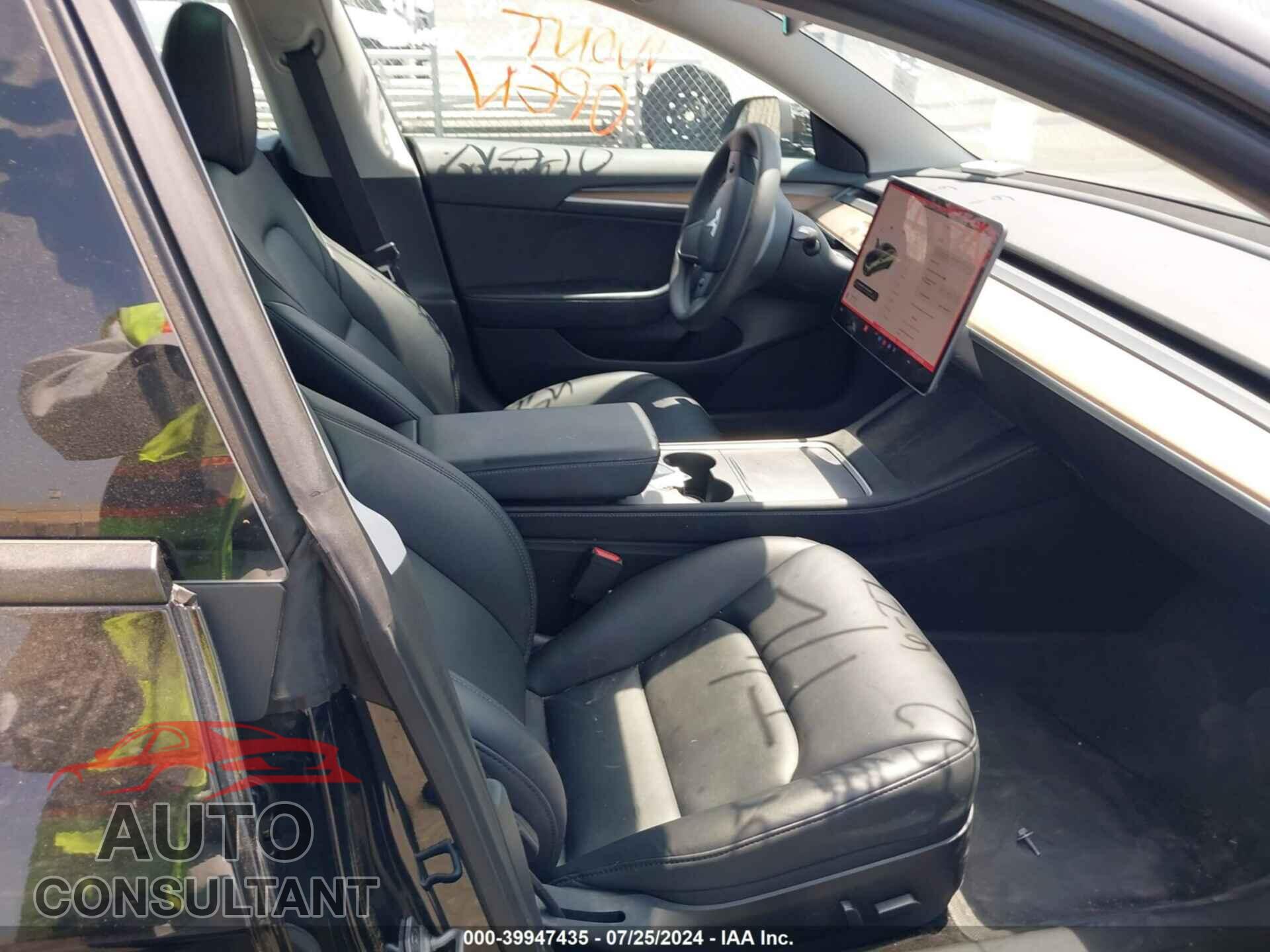 TESLA MODEL 3 2023 - 5YJ3E1EA5PF592576