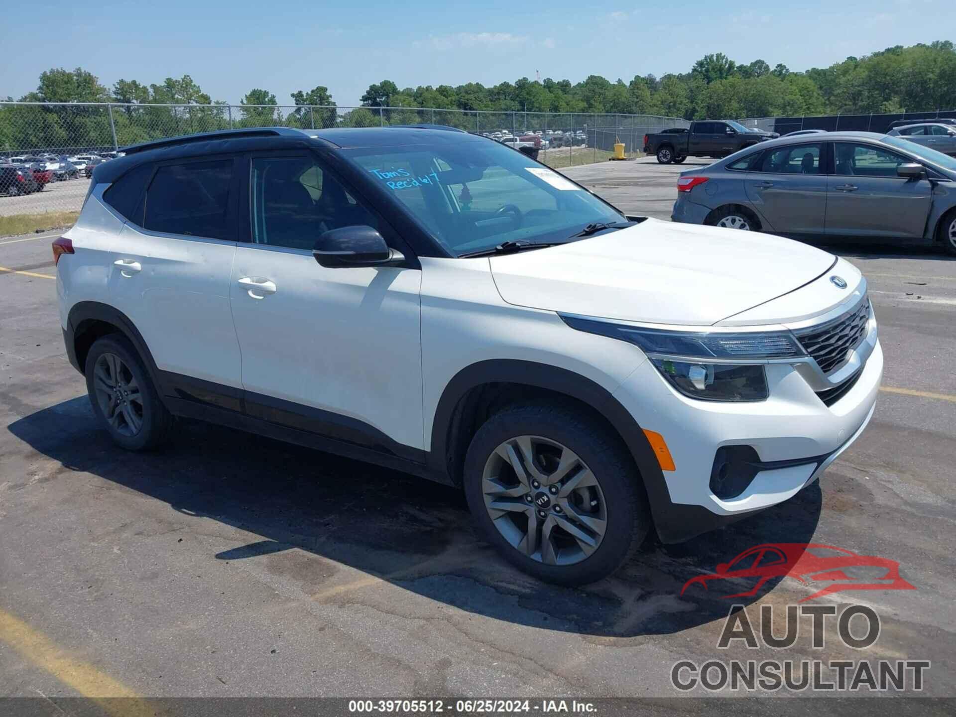 KIA SELTOS 2021 - KNDEU2AA7M7111509
