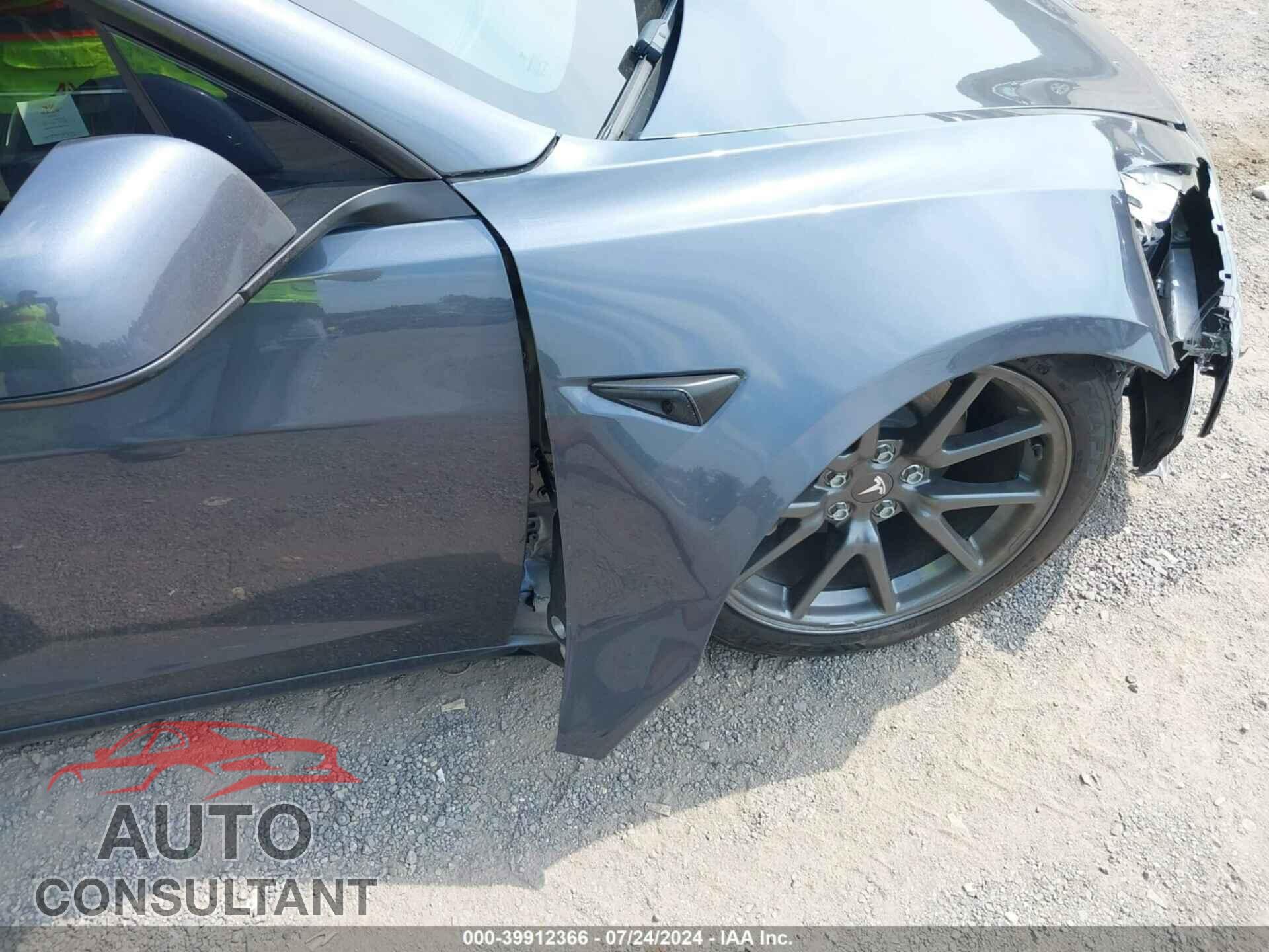 TESLA MODEL 3 2023 - 5YJ3E1EA8PF428495