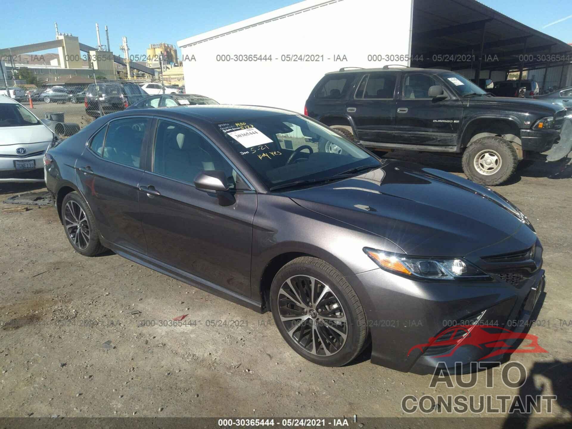 TOYOTA CAMRY 2020 - 4T1G11AKXLU937903