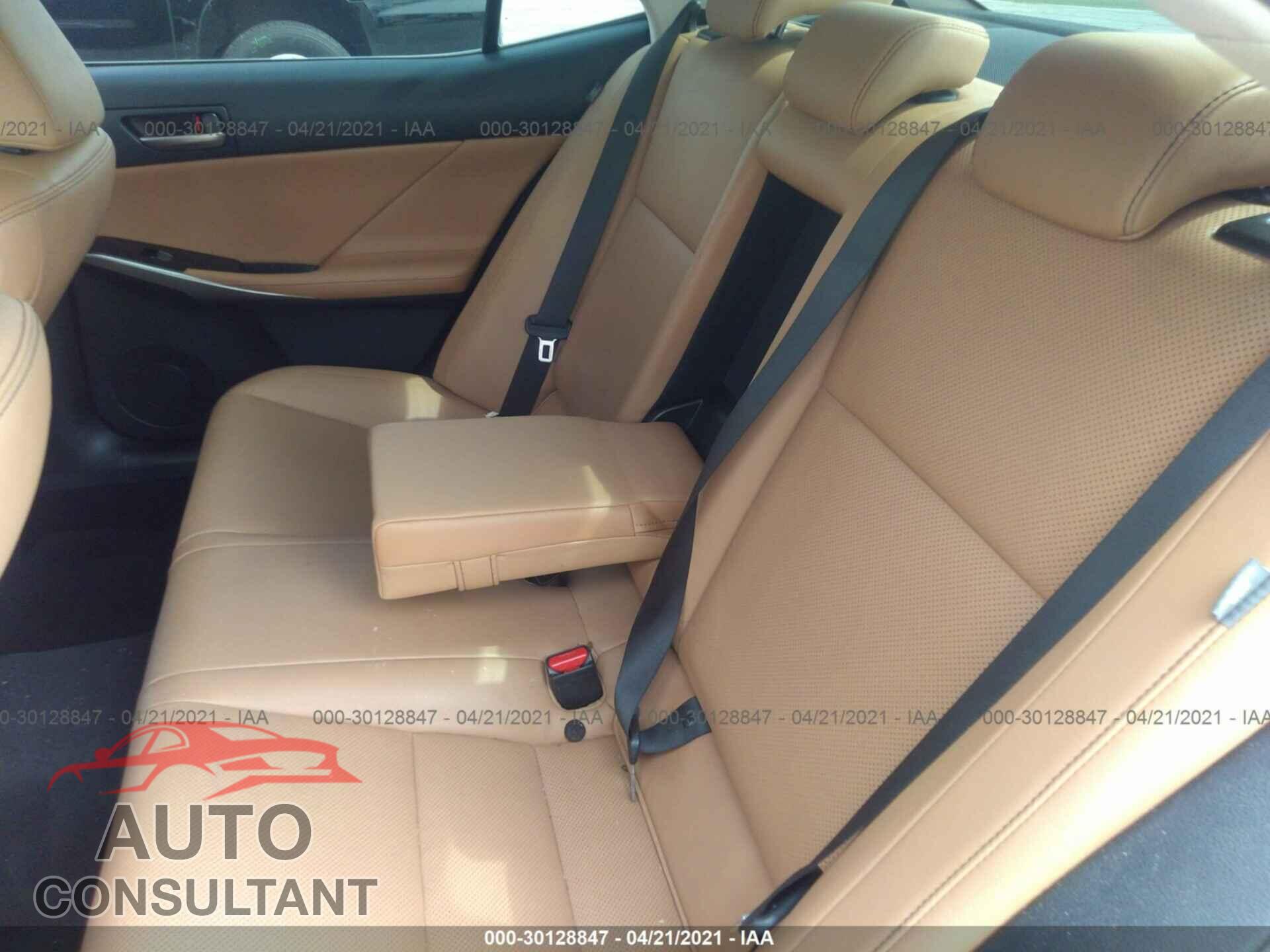 LEXUS IS 2017 - JTHBA1D27H5043108