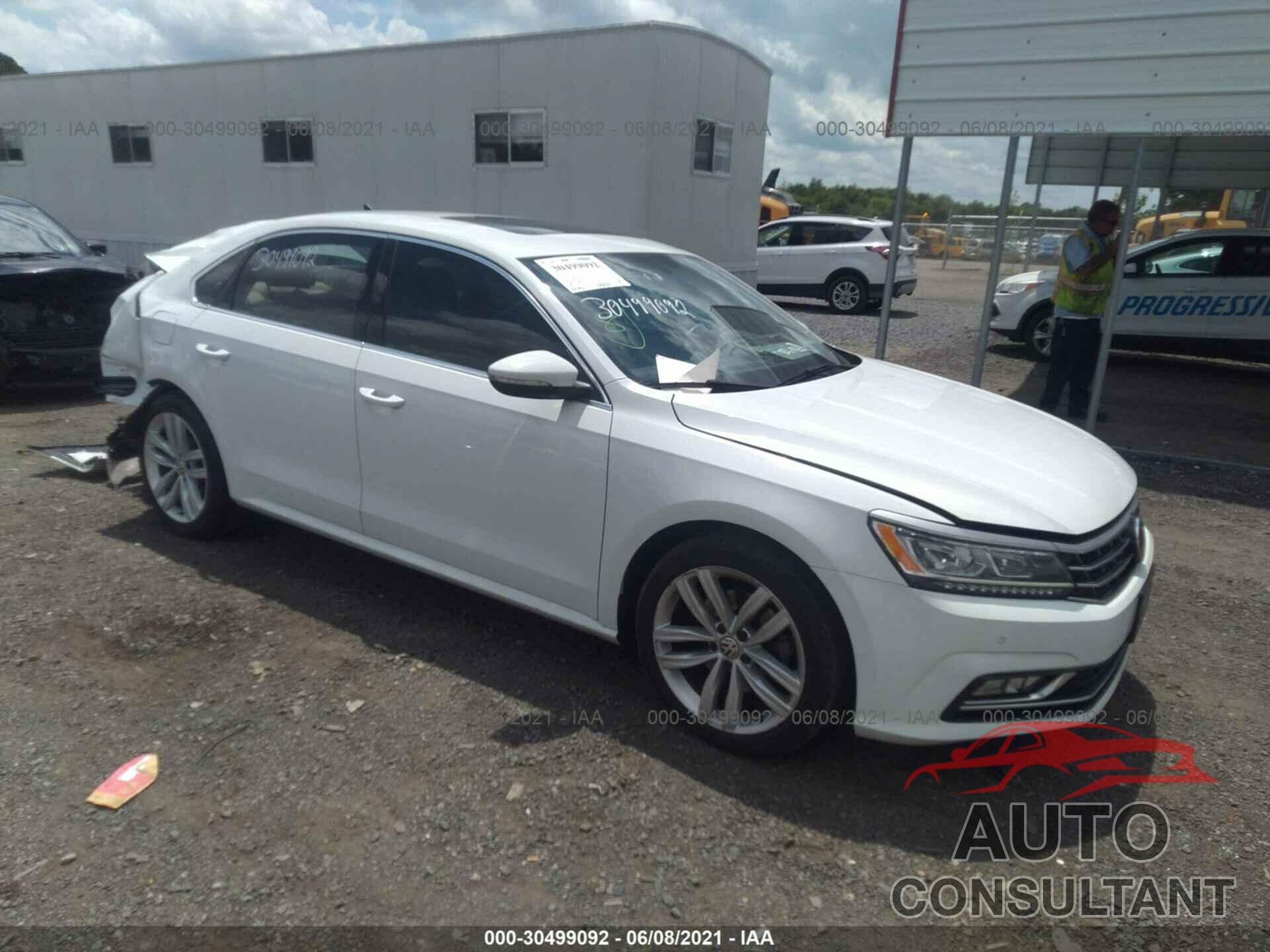 VOLKSWAGEN PASSAT 2018 - 1VWBA7A31JC020214