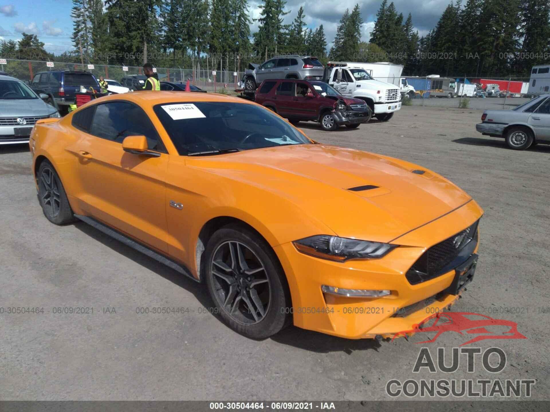 FORD MUSTANG 2018 - 1FA6P8CF4J5123895