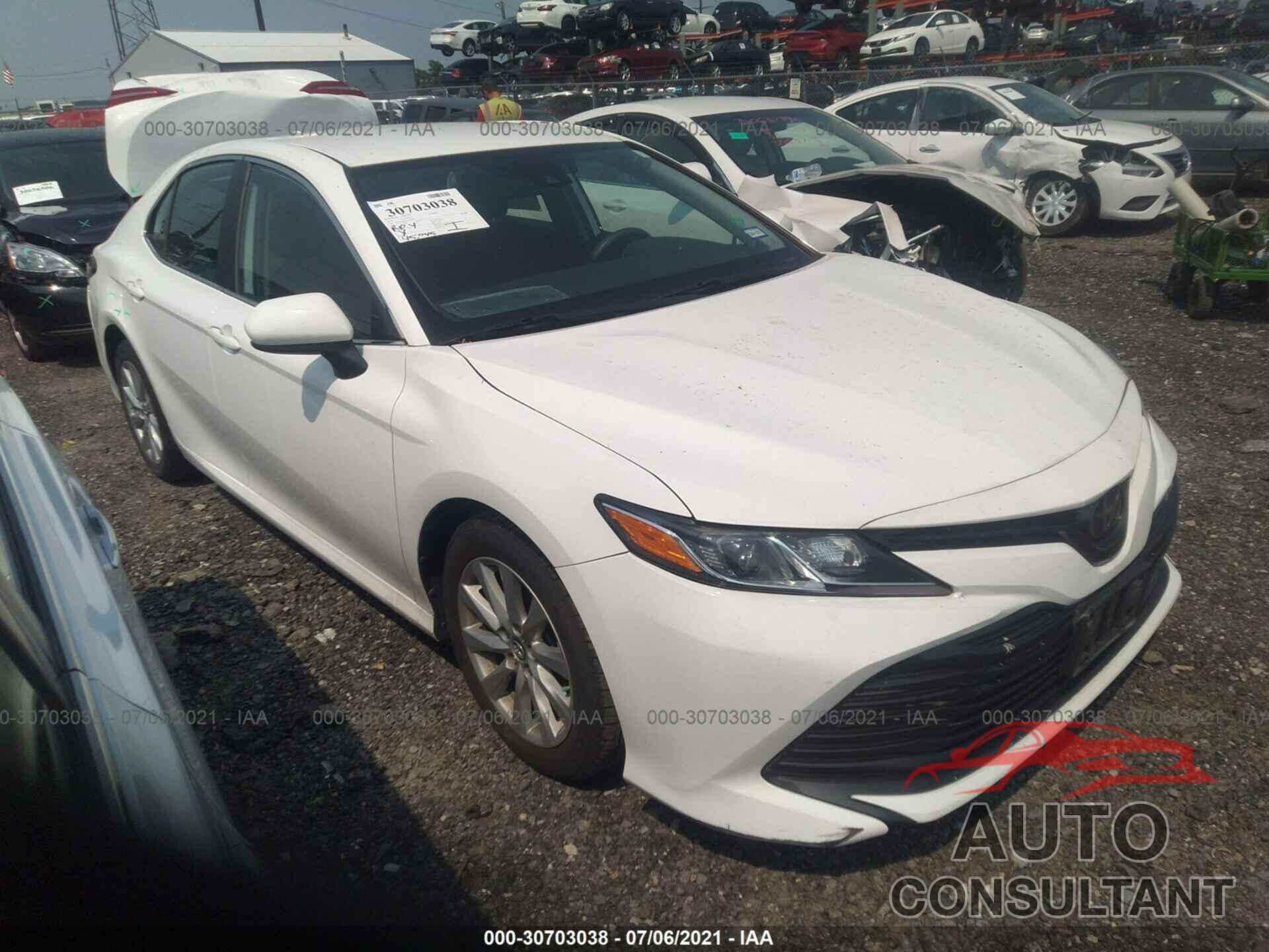 TOYOTA CAMRY 2019 - 4T1B11HK2KU161992