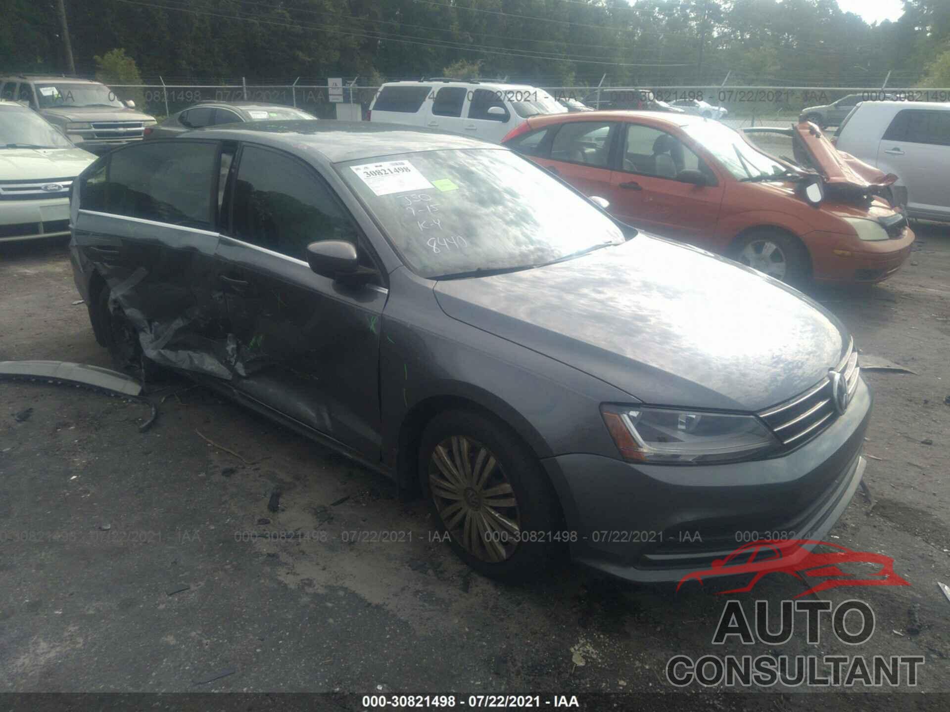 VOLKSWAGEN JETTA 2017 - 3VW2B7AJ6HM288440
