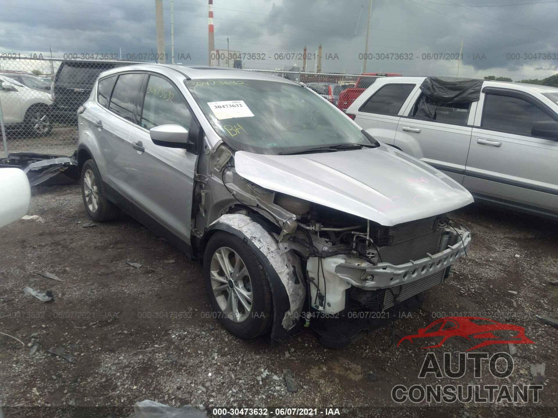 FORD ESCAPE 2017 - 1FMCU0G94HUC52968