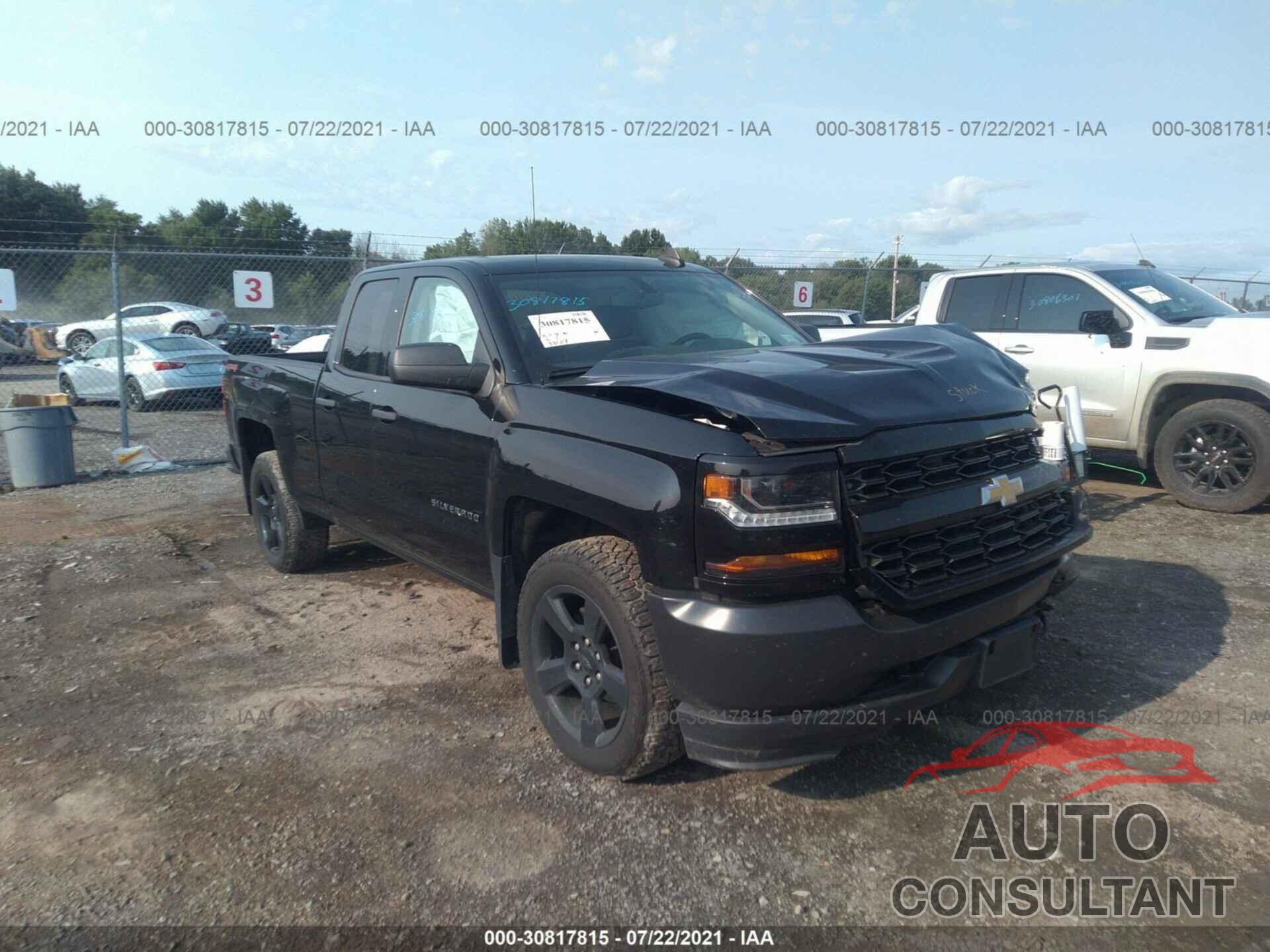 CHEVROLET SILVERADO 1500 2017 - 1GCVKNEC2HZ148996