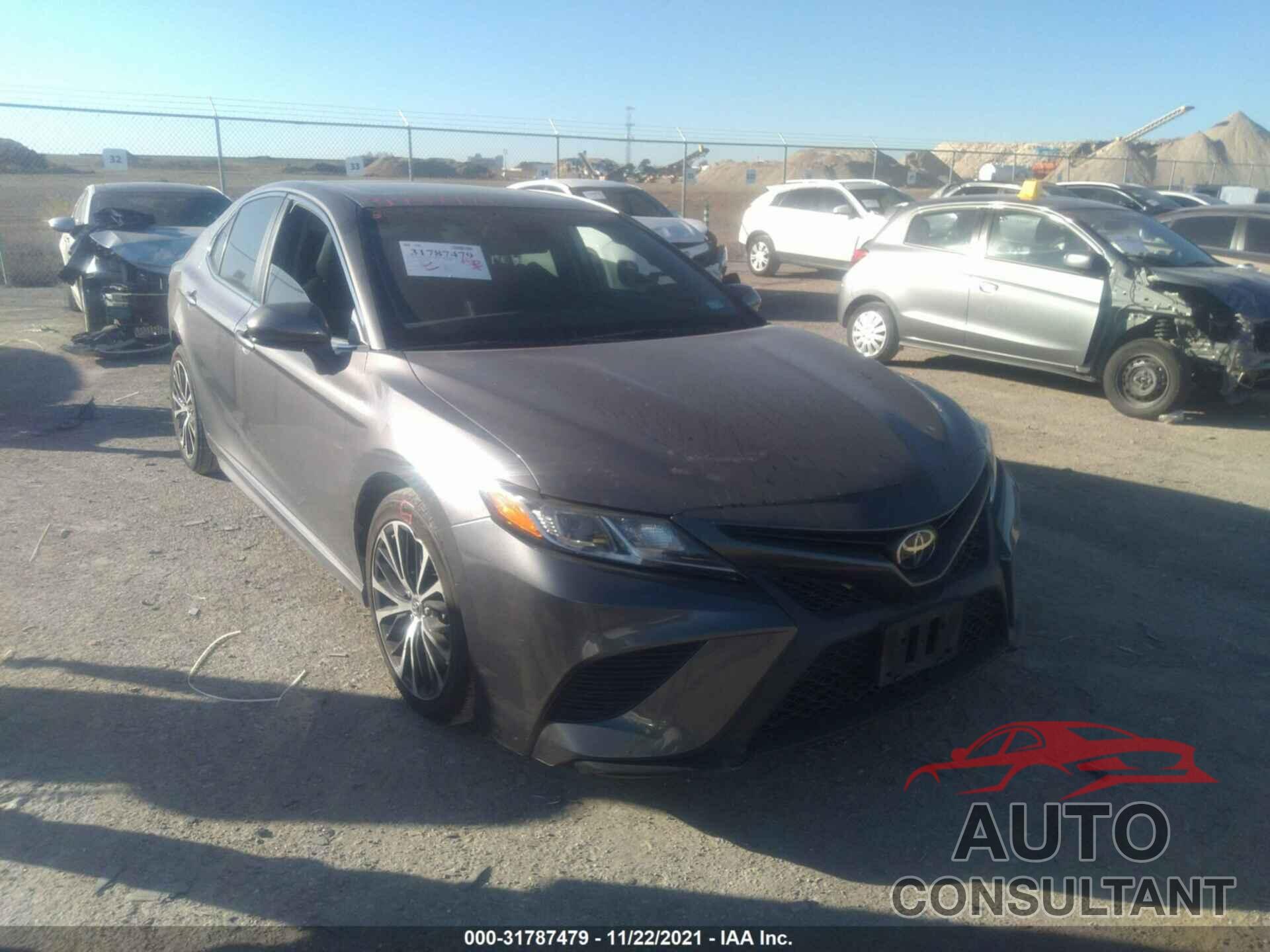 TOYOTA CAMRY 2019 - 4T1B11HK1KU176418