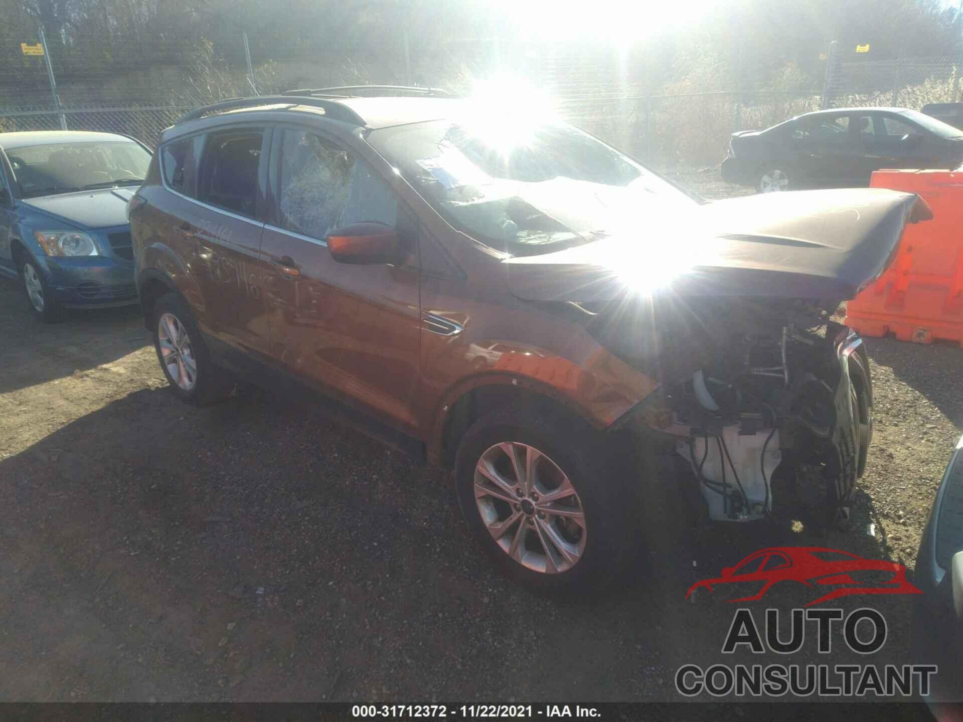 FORD ESCAPE 2017 - 1FMCU9GD5HUC68279