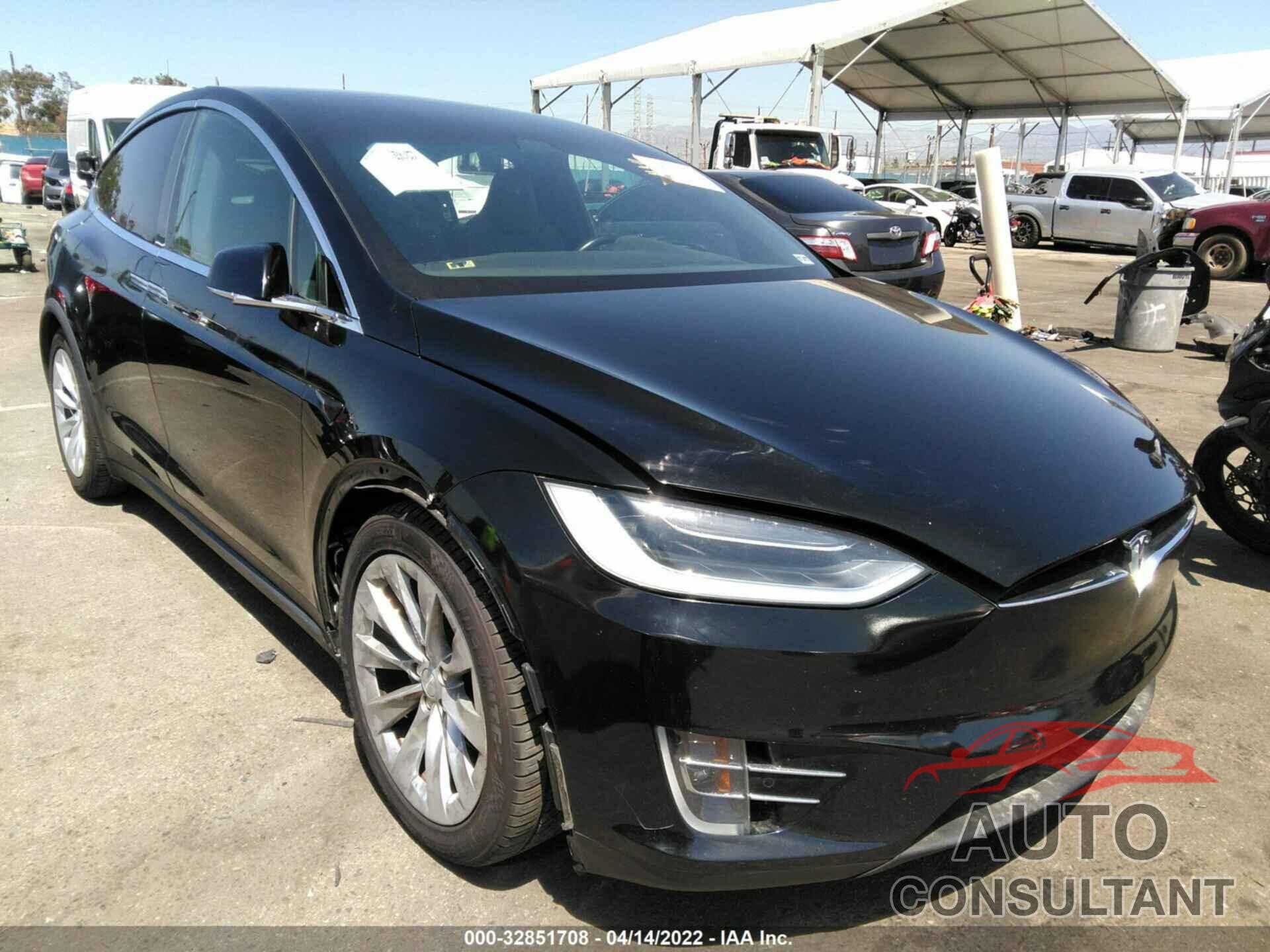 TESLA MODEL X 2018 - 5YJXCBE2XJF115767