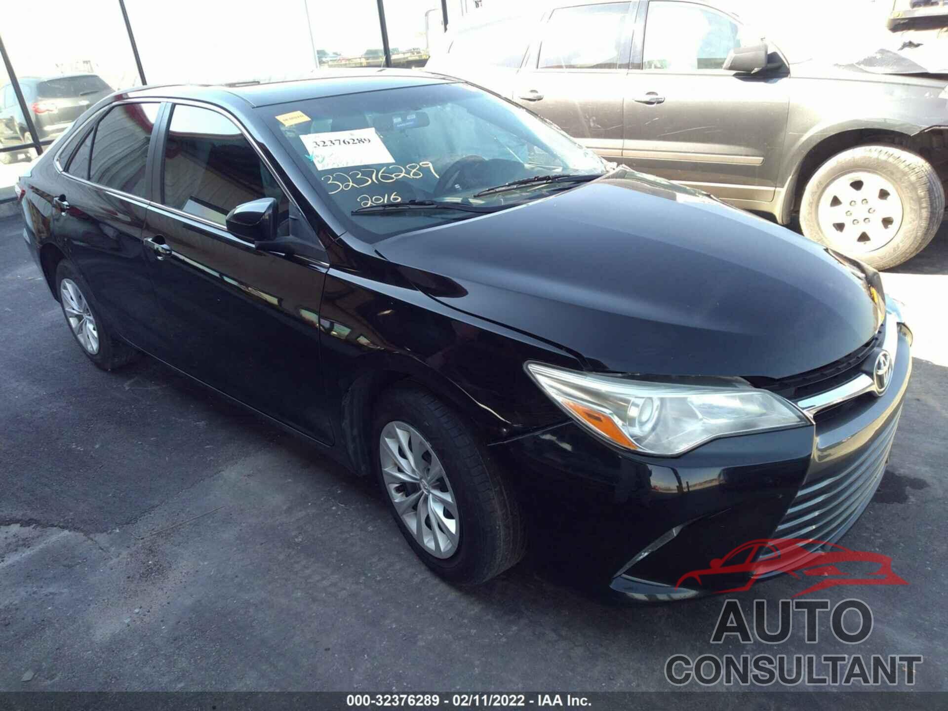 TOYOTA CAMRY 2016 - 4T4BF1FK1GR564248