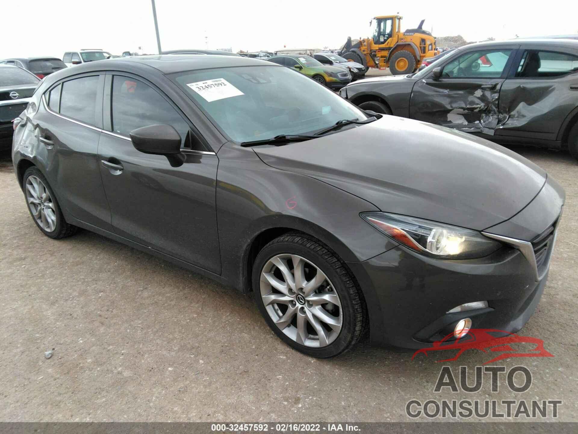 MAZDA MAZDA3 2016 - JM1BM1N37G1318448