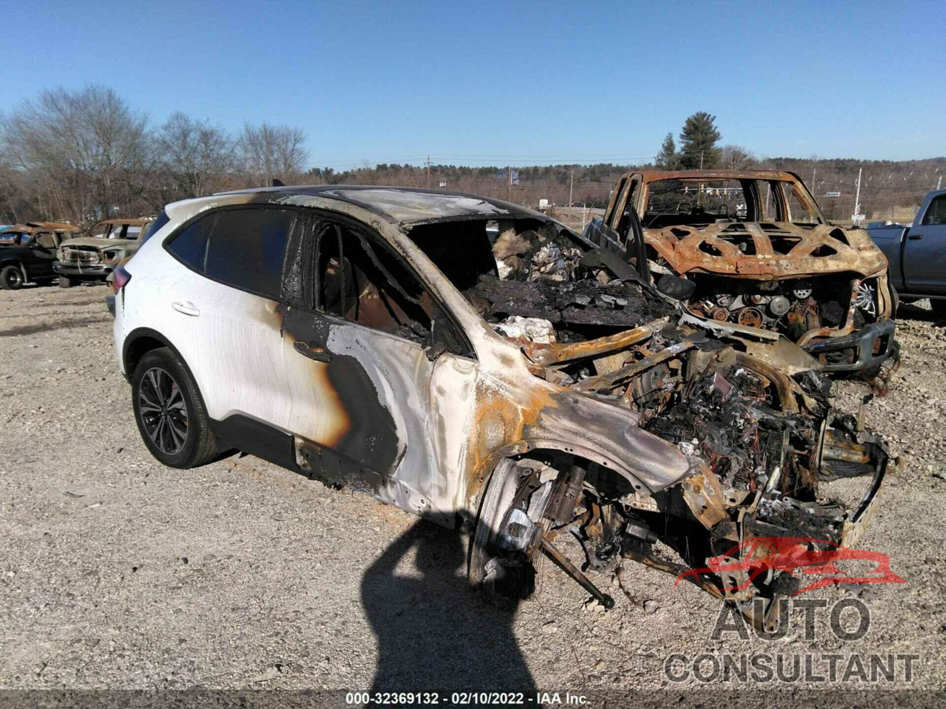 FORD ESCAPE 2021 - 1FMCU9G67MUB07296