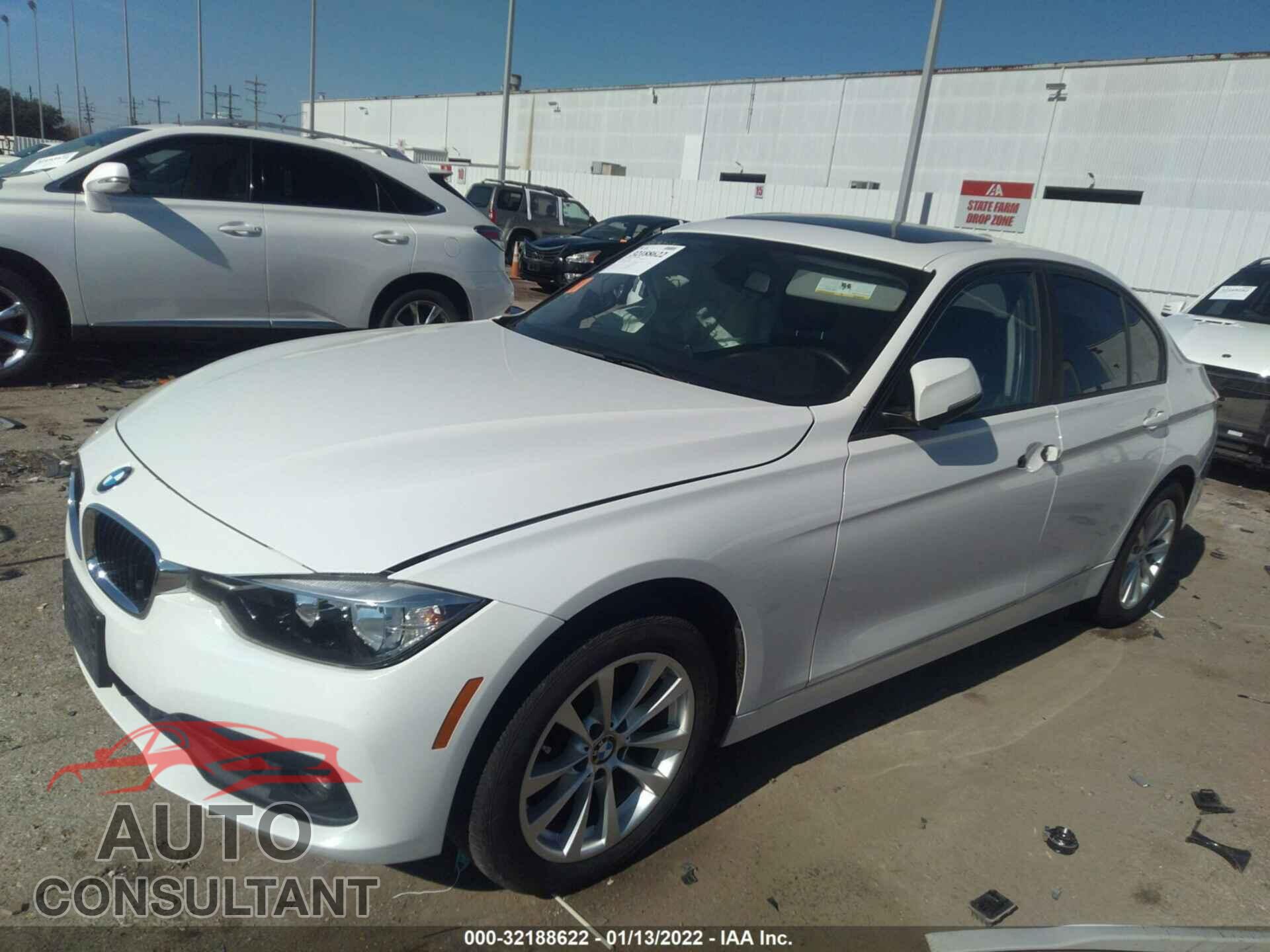 BMW 3 SERIES 2016 - WBA8E1G52GNT38229