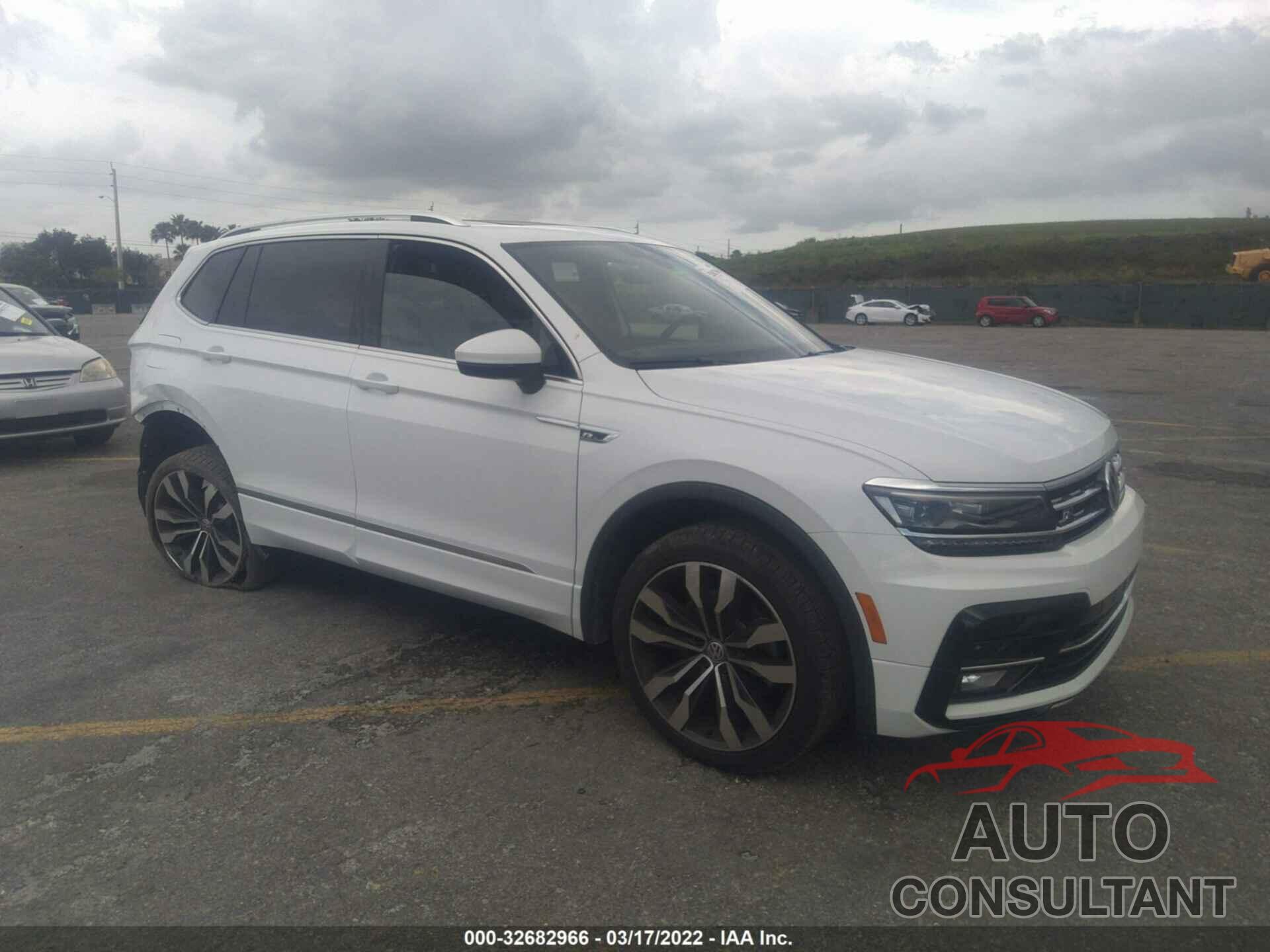 VOLKSWAGEN TIGUAN 2018 - 3VV5B7AXXJM179992